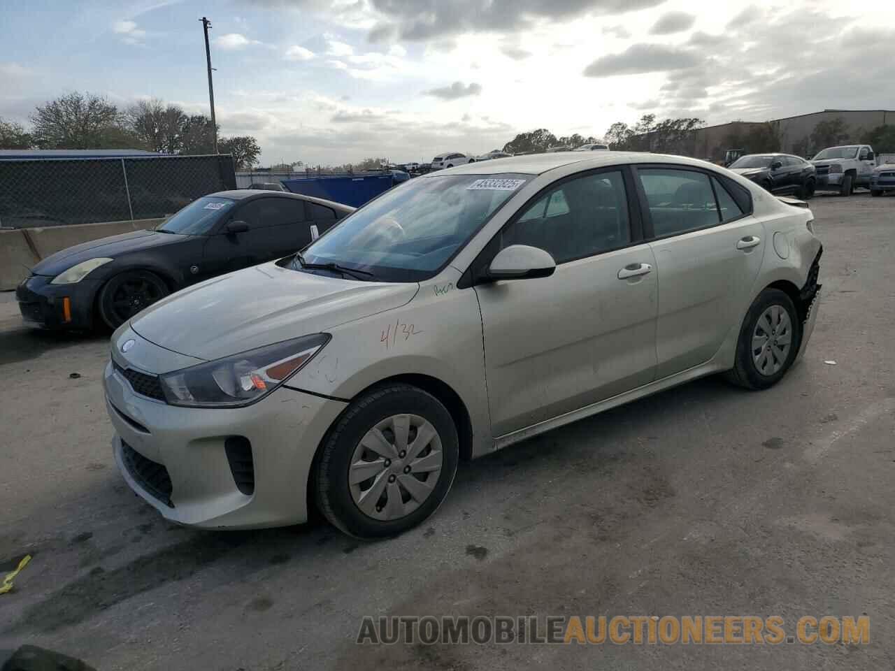 3KPA24AB2JE077256 KIA RIO 2018