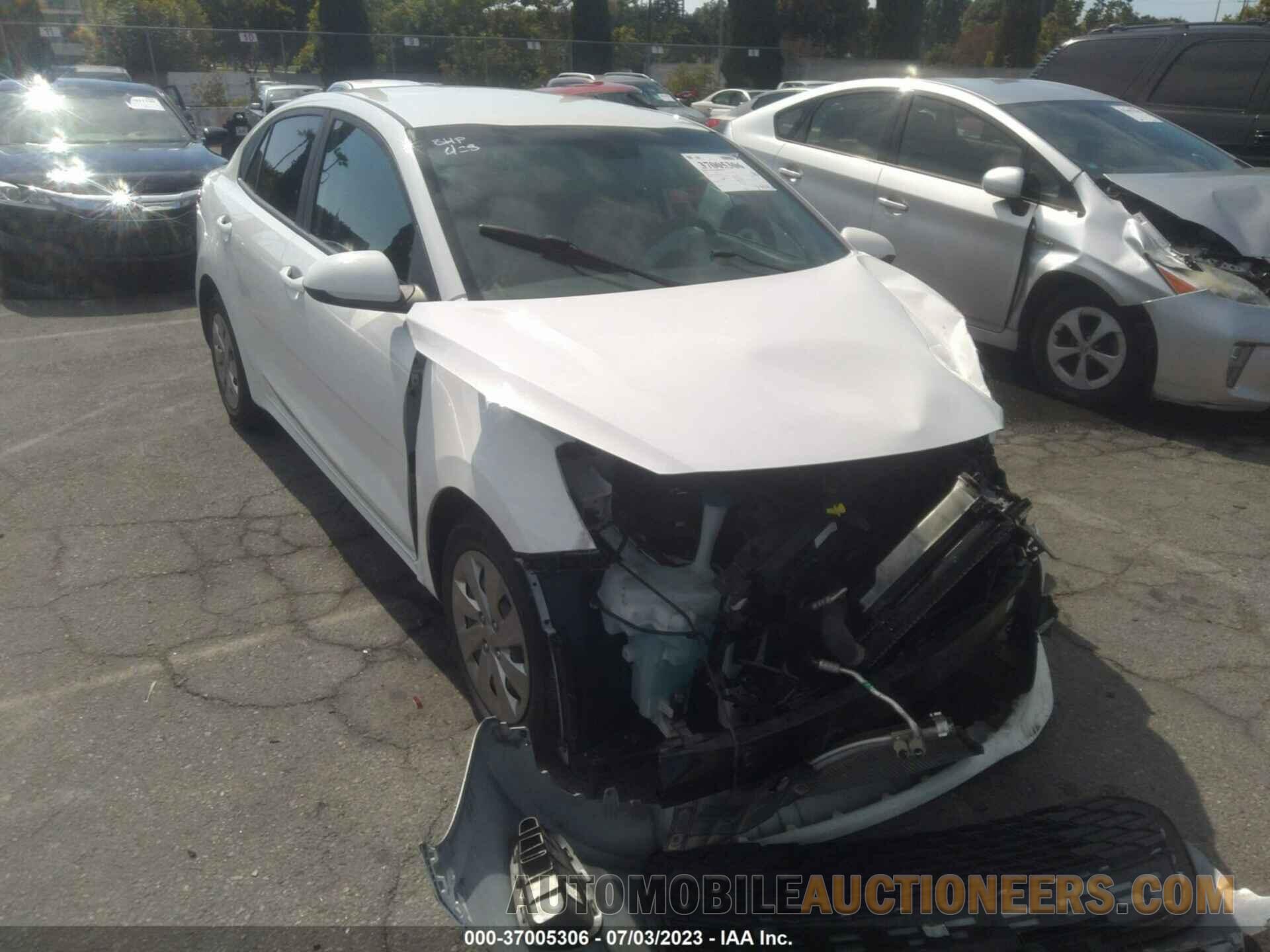 3KPA24AB5JE077820 KIA RIO 2018