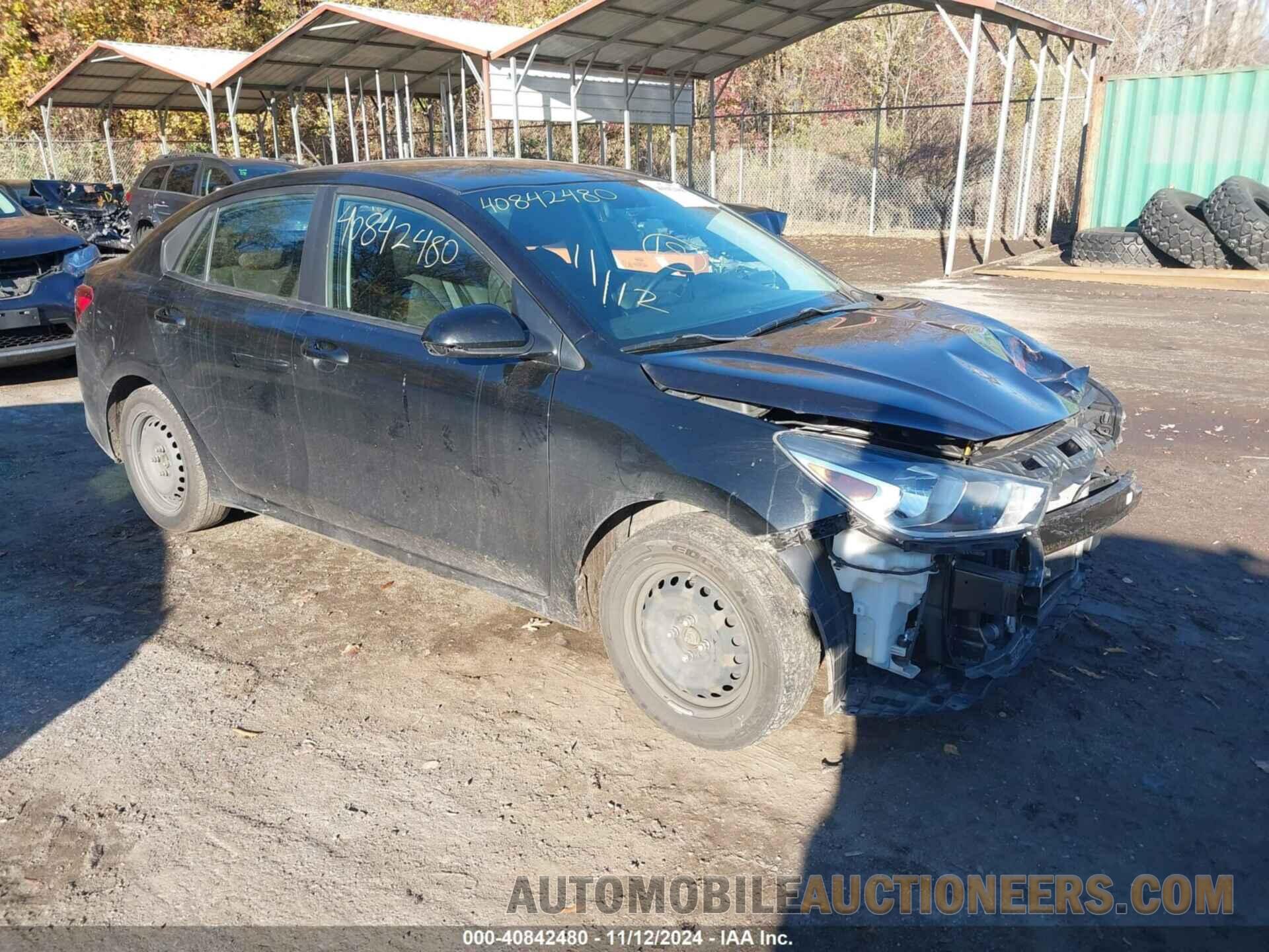 3KPA24AB5JE097923 KIA RIO 2018