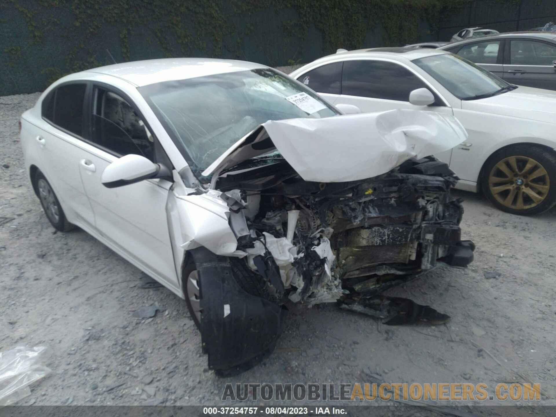 3KPA24AB7JE127102 KIA RIO 2018