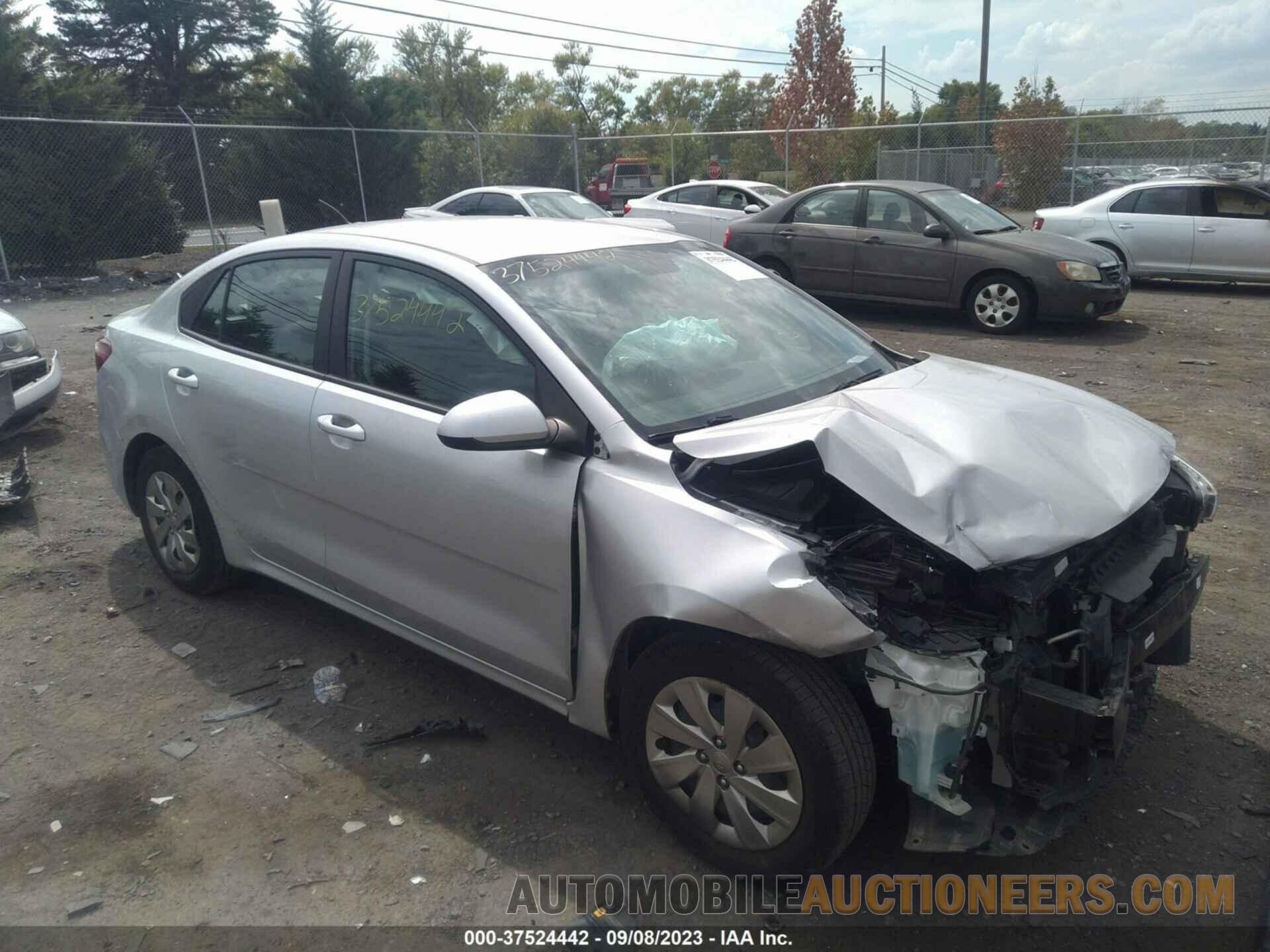 3KPA24AB8JE132020 KIA RIO 2018