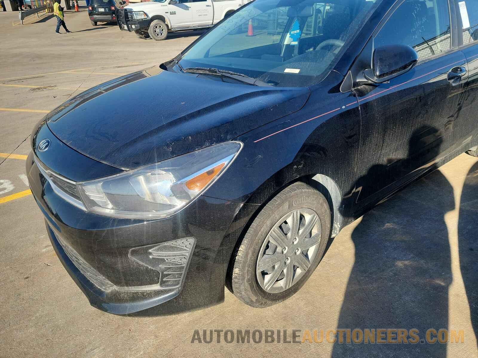 3KPA24AD8ME397400 Kia Rio 2021