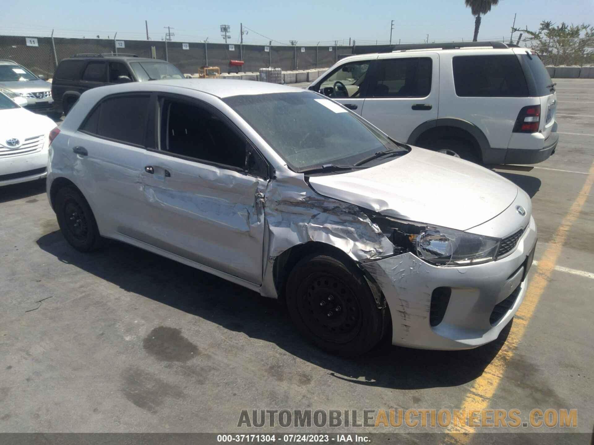 3KPA25AB5JE058190 KIA RIO 5-DOOR 2018