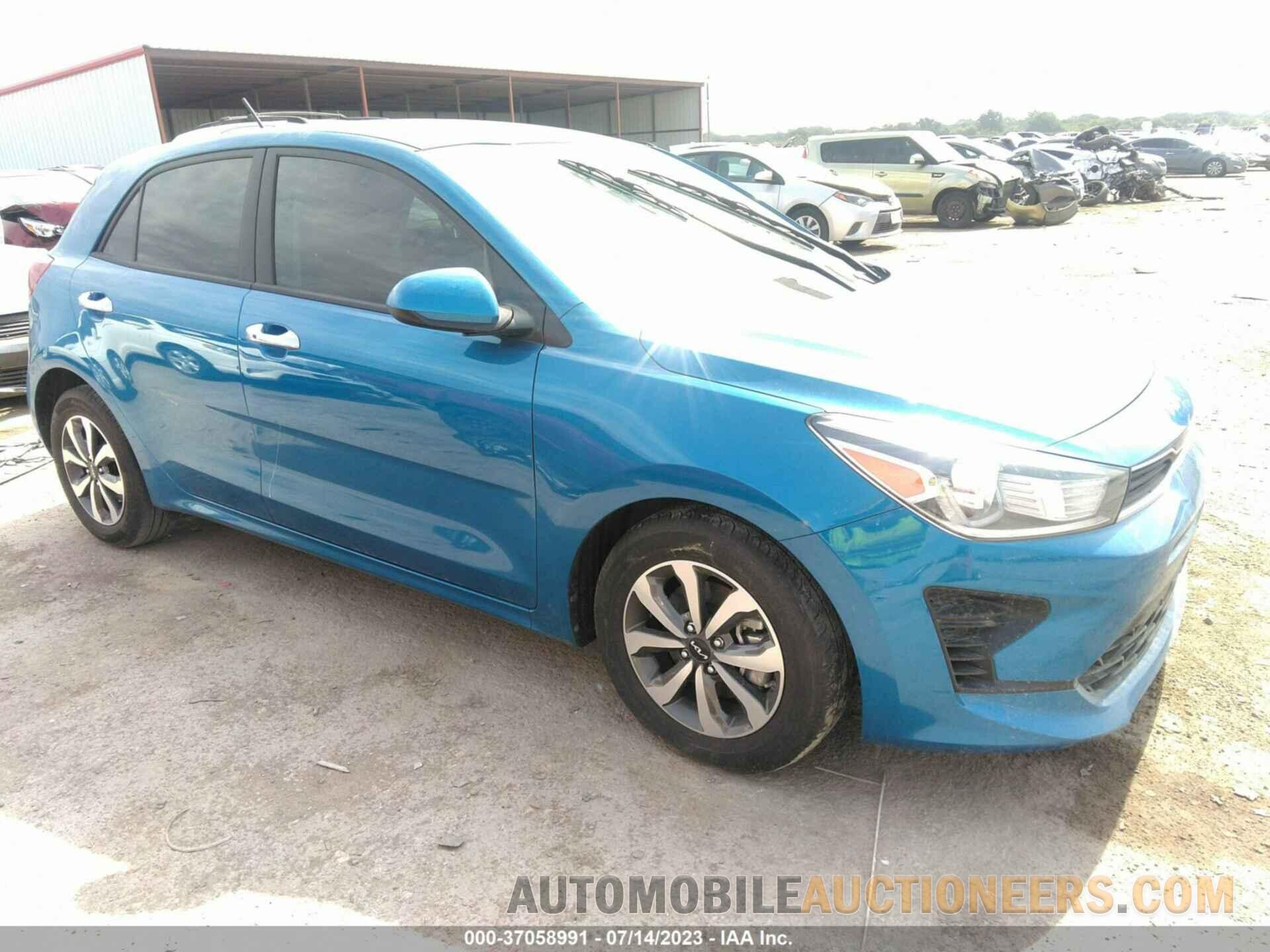 3KPA25AD0NE493383 KIA RIO 5-DOOR 2022