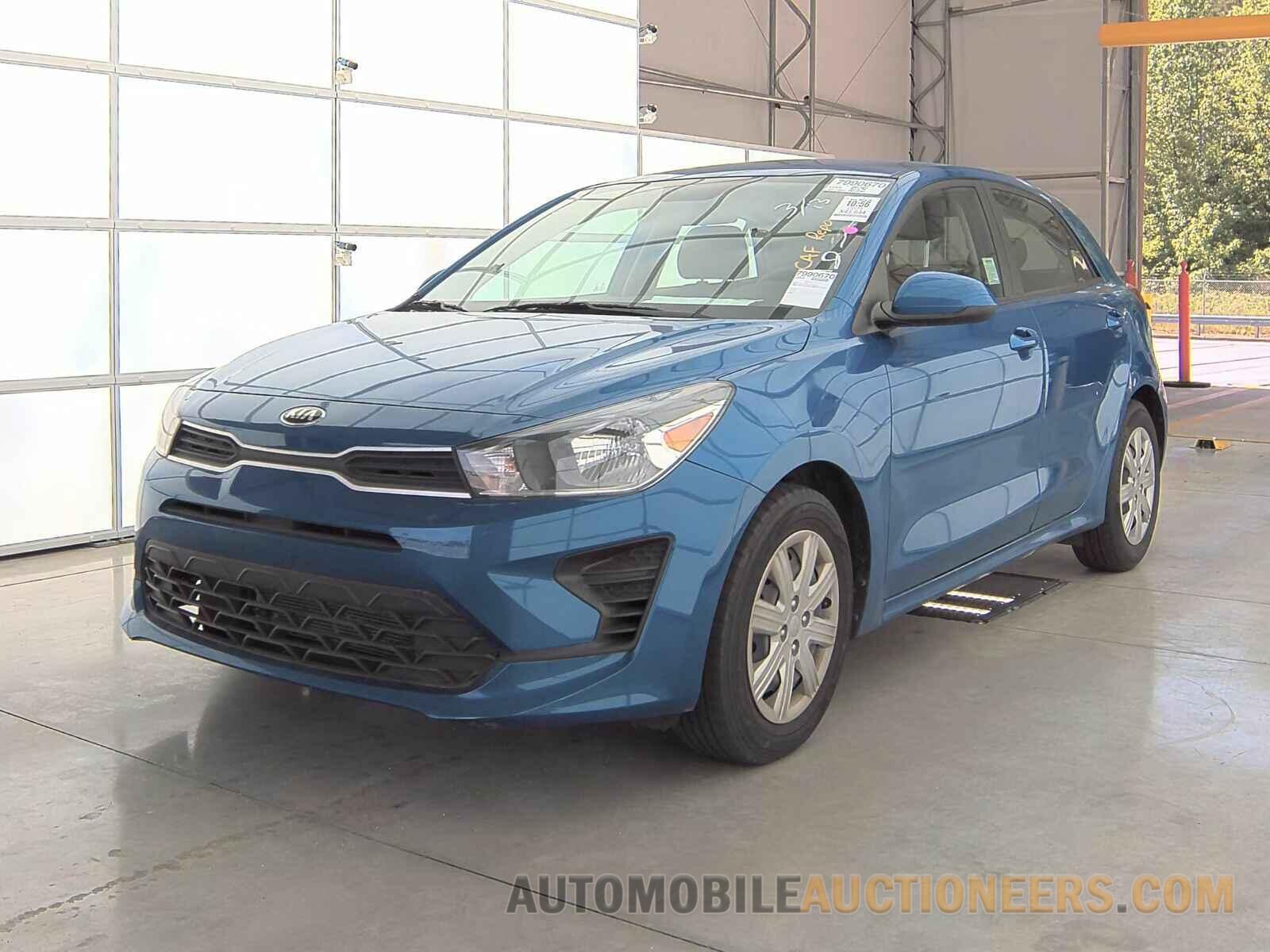 3KPA25AD2ME377195 Kia Rio 5-Door 2021