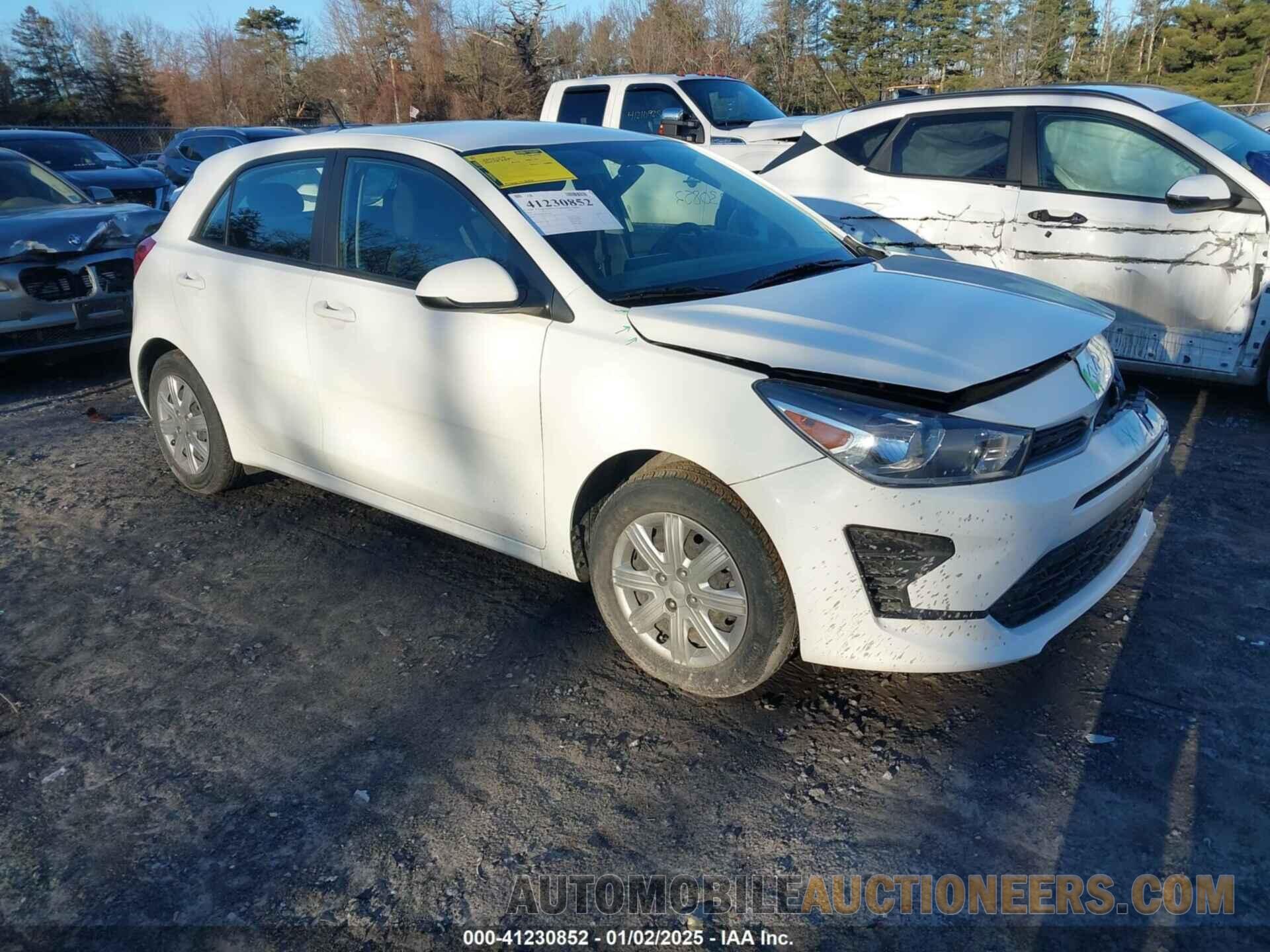 3KPA25AD5NE443465 KIA RIO 5-DOOR 2022