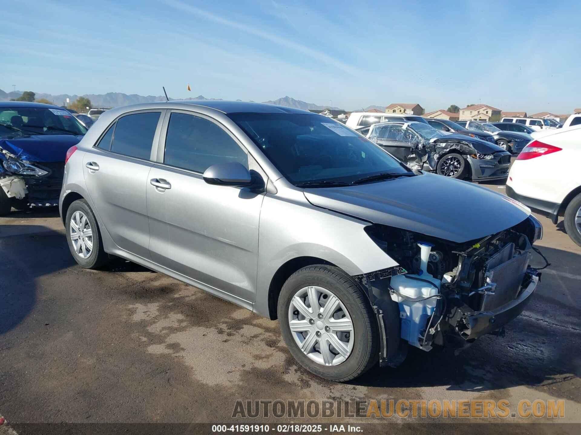 3KPA25AD7ME389245 KIA RIO 5-DOOR 2021