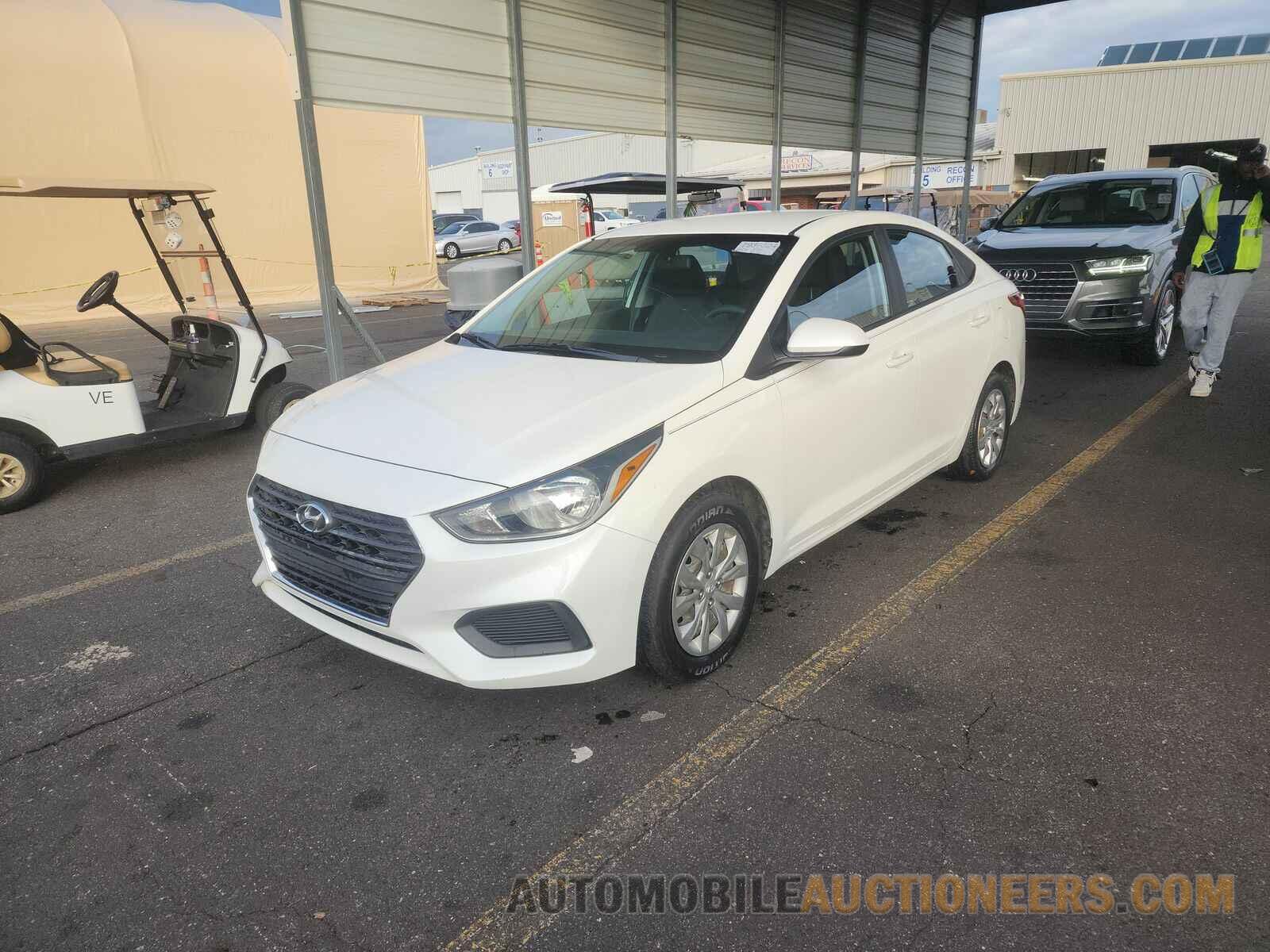 3KPC24A32JE028723 Hyundai Accent 2018