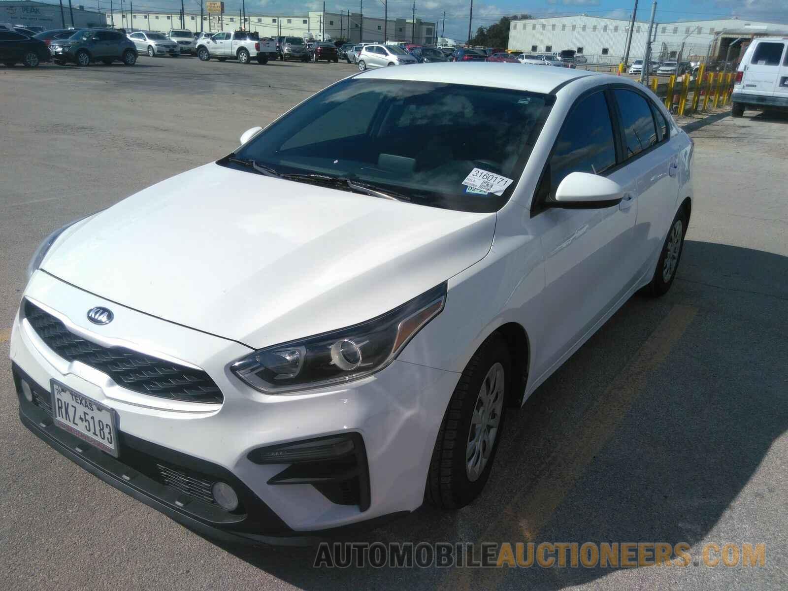 3KPF24AD0KE011183 Kia Forte 2019