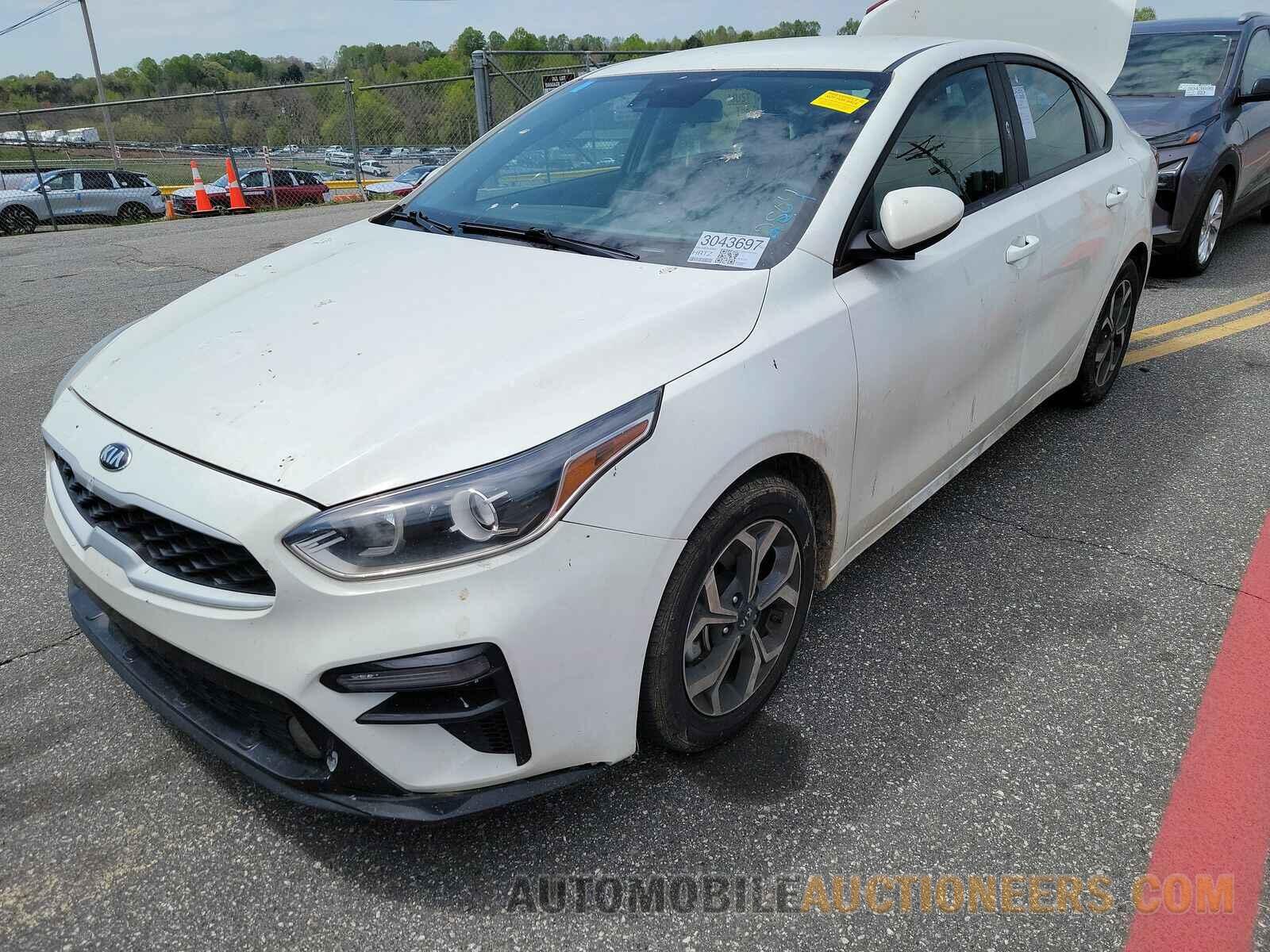 3KPF24AD1ME334869 Kia Forte 2021