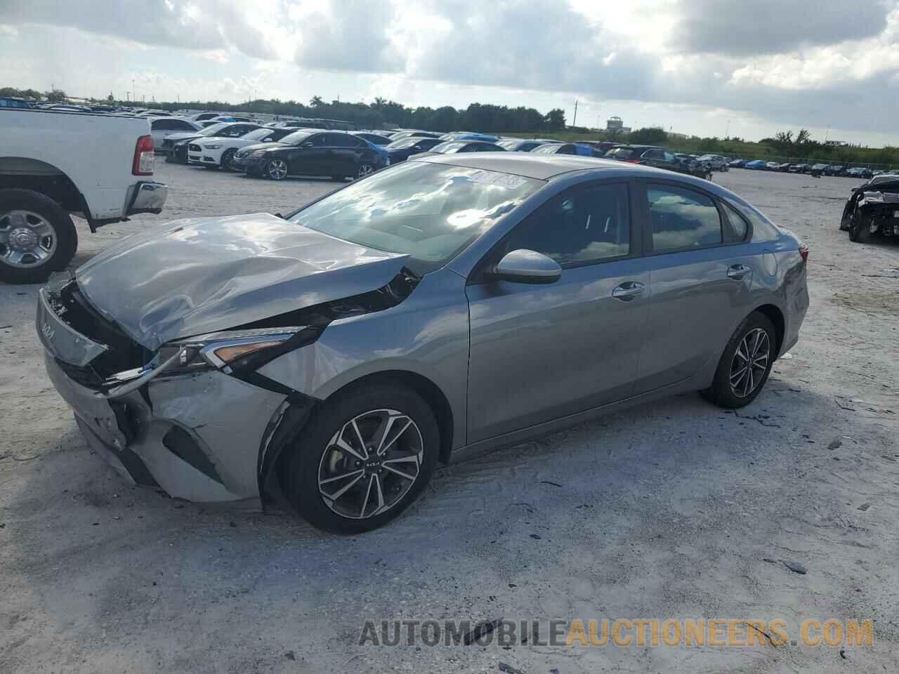 3KPF24AD1NE418269 KIA FORTE 2022