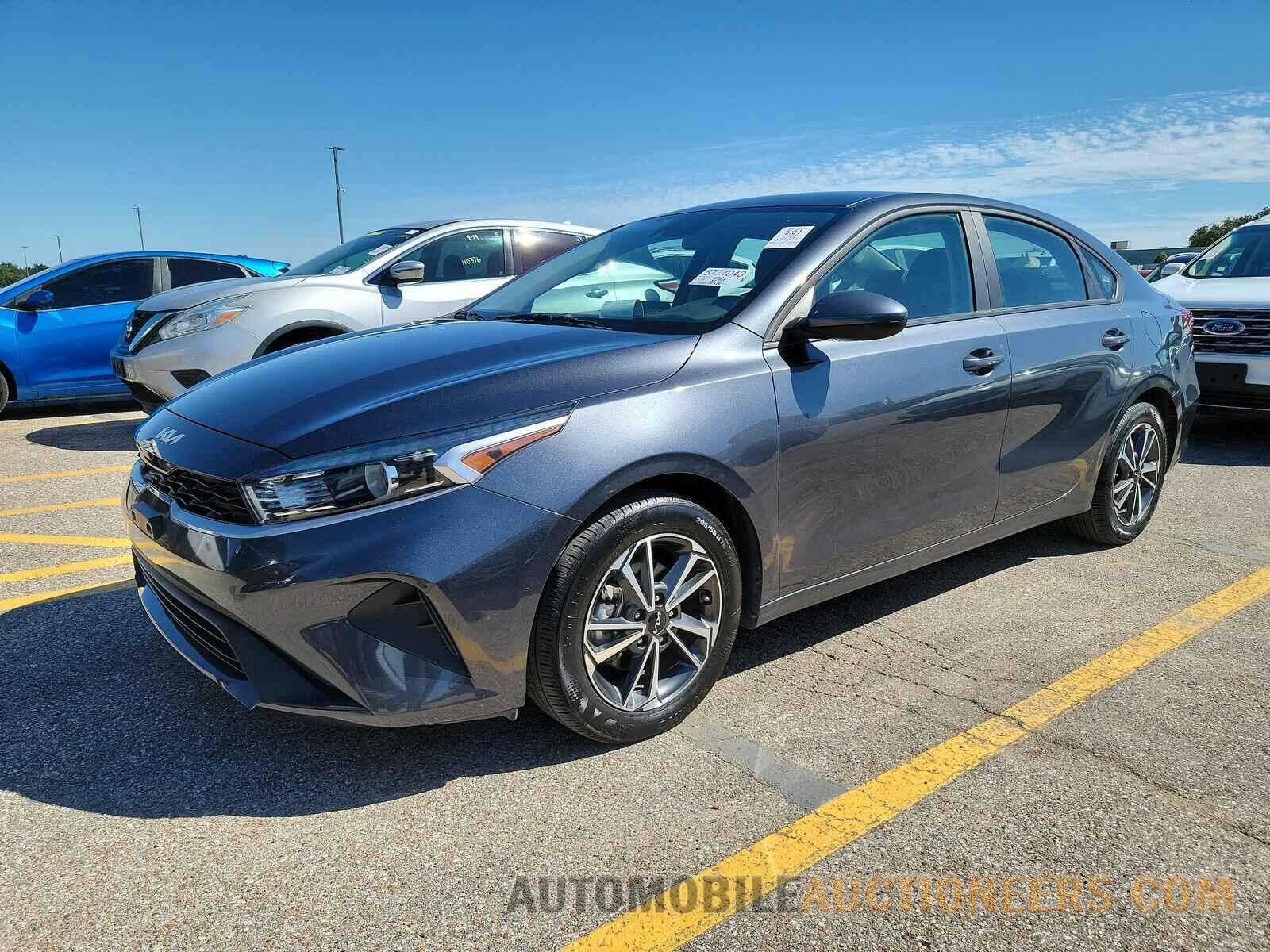 3KPF24AD1NE481209 Kia Forte 2022