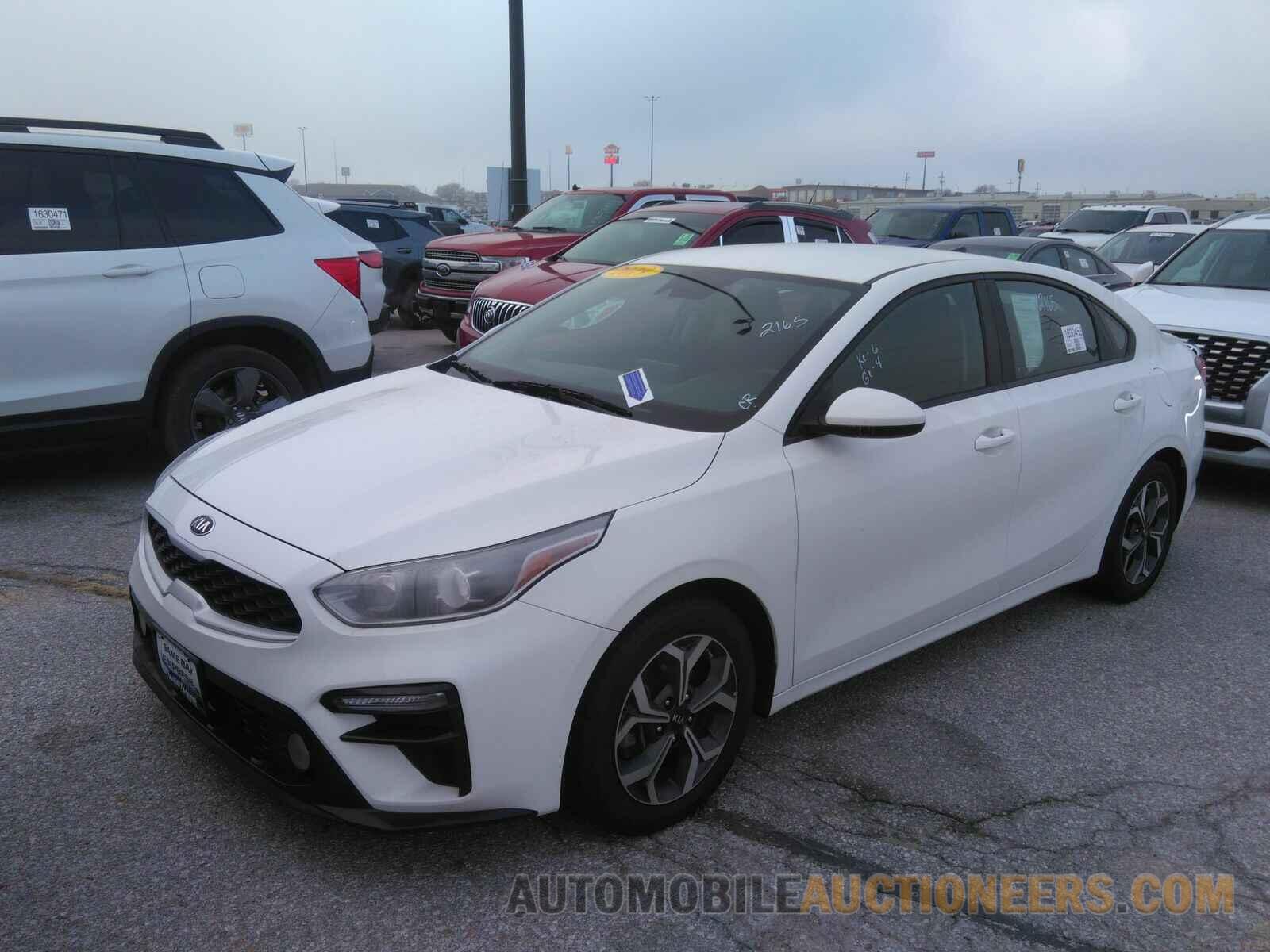 3KPF24AD2KE105730 Kia Forte 2019