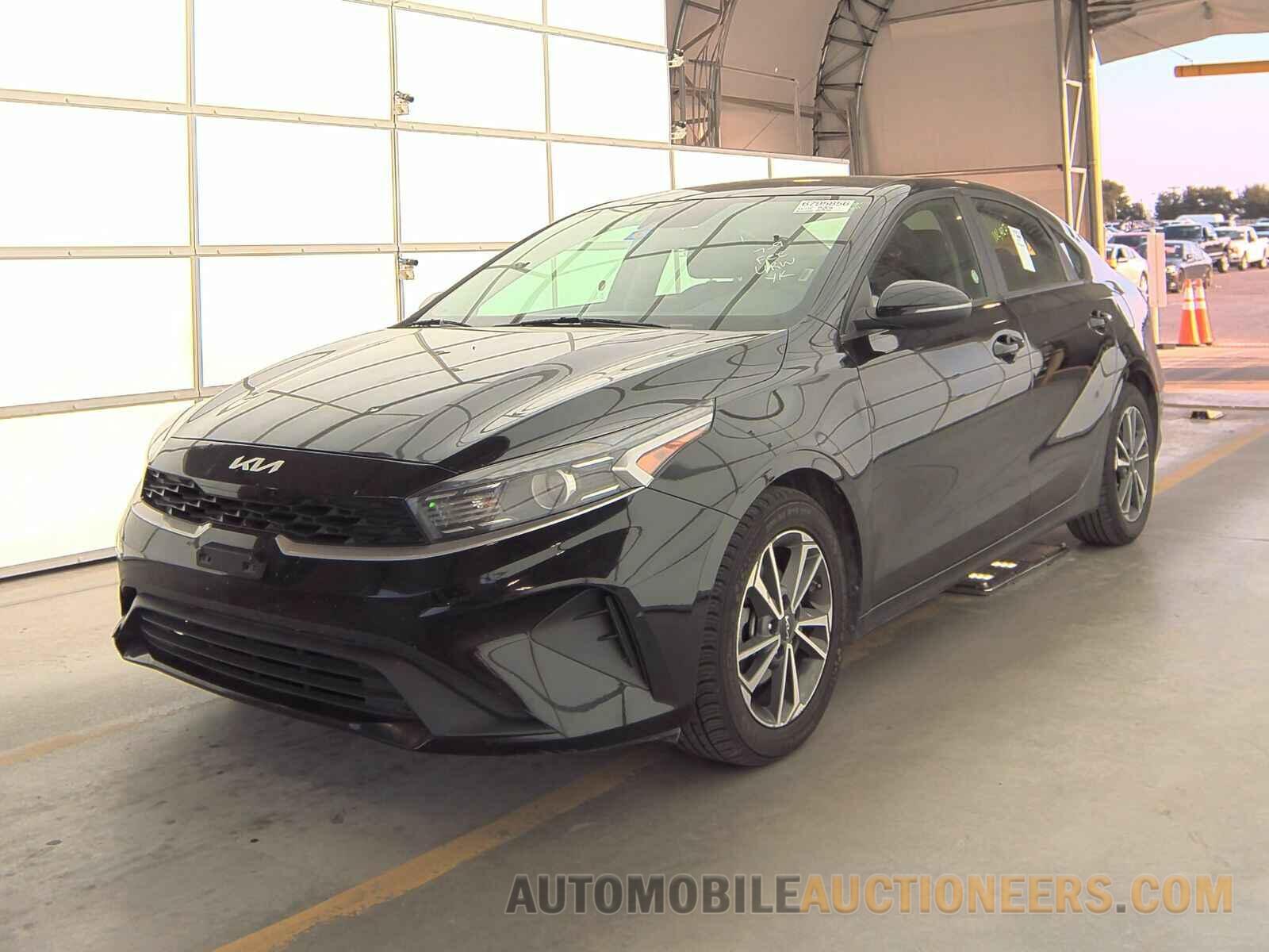 3KPF24AD2NE431287 Kia Forte 2022