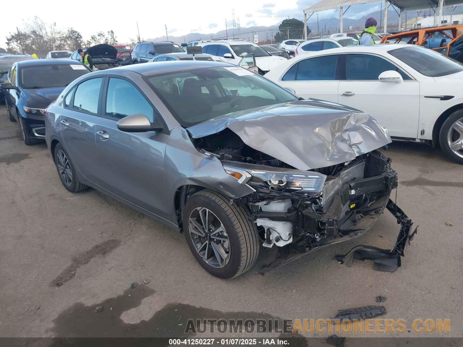 3KPF24AD2RE724984 KIA FORTE 2024