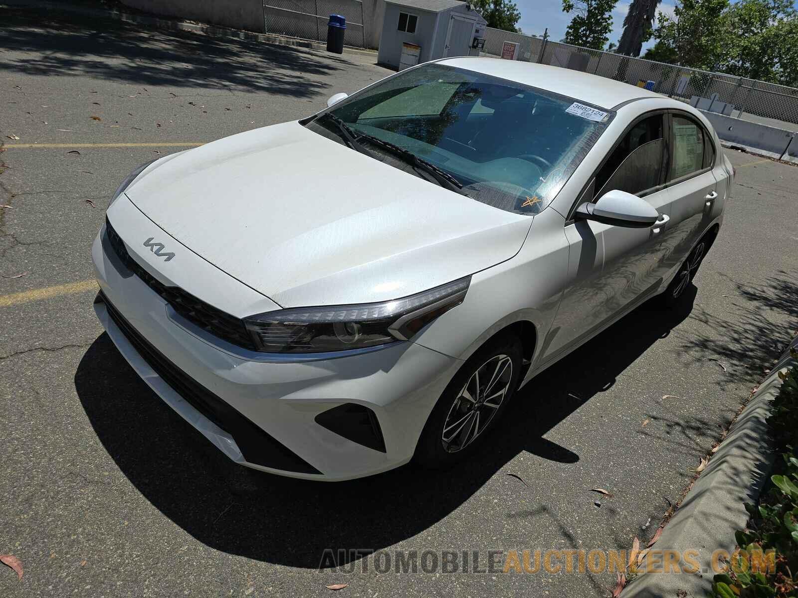 3KPF24AD2RE765017 Kia Forte 2024