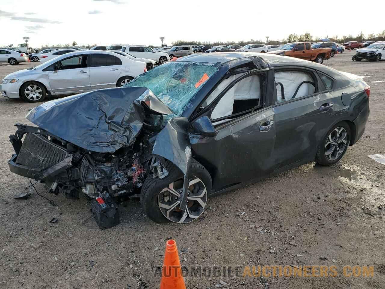 3KPF24AD3KE077663 KIA FORTE 2019