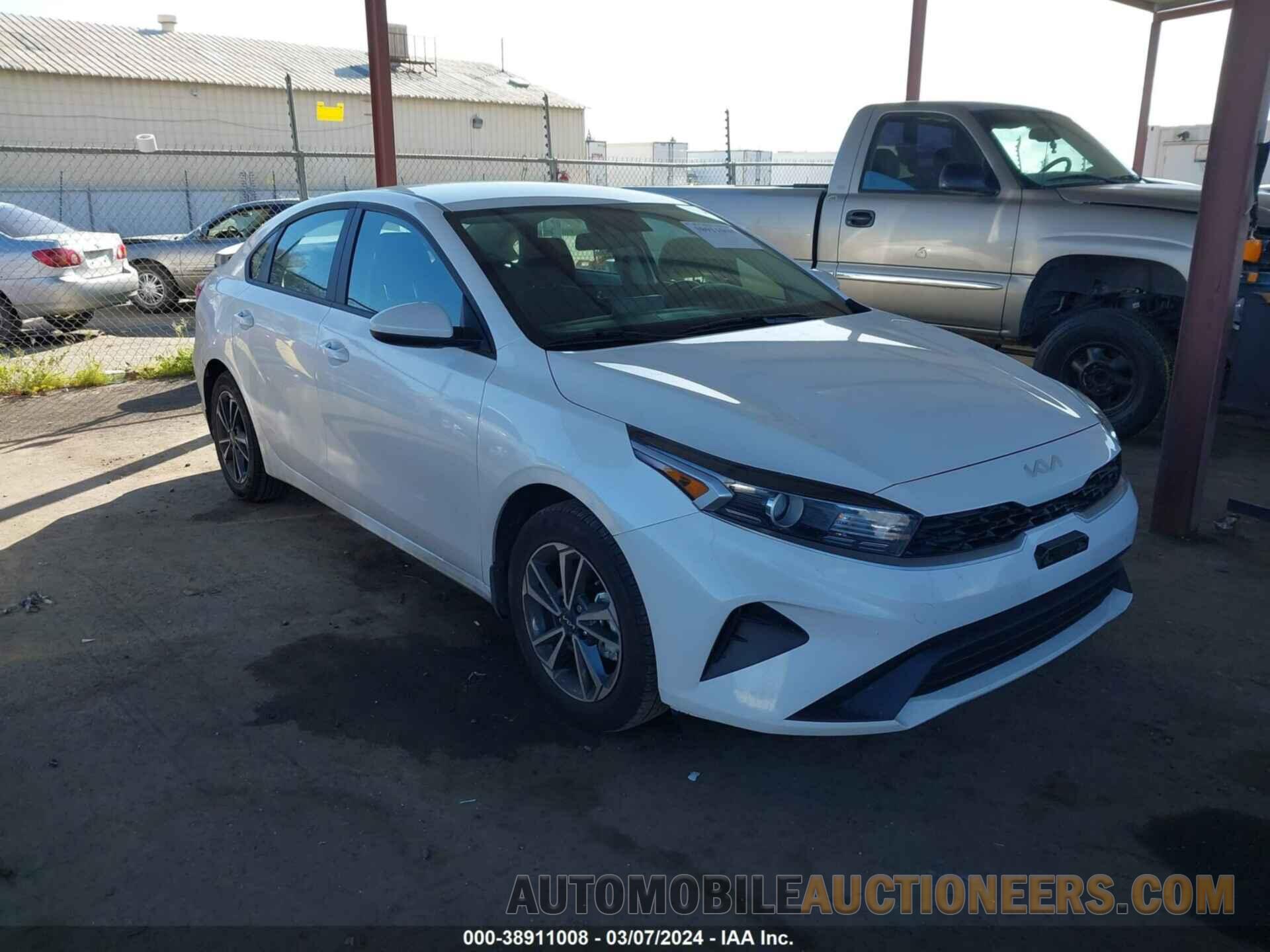 3KPF24AD3RE695270 KIA FORTE 2024