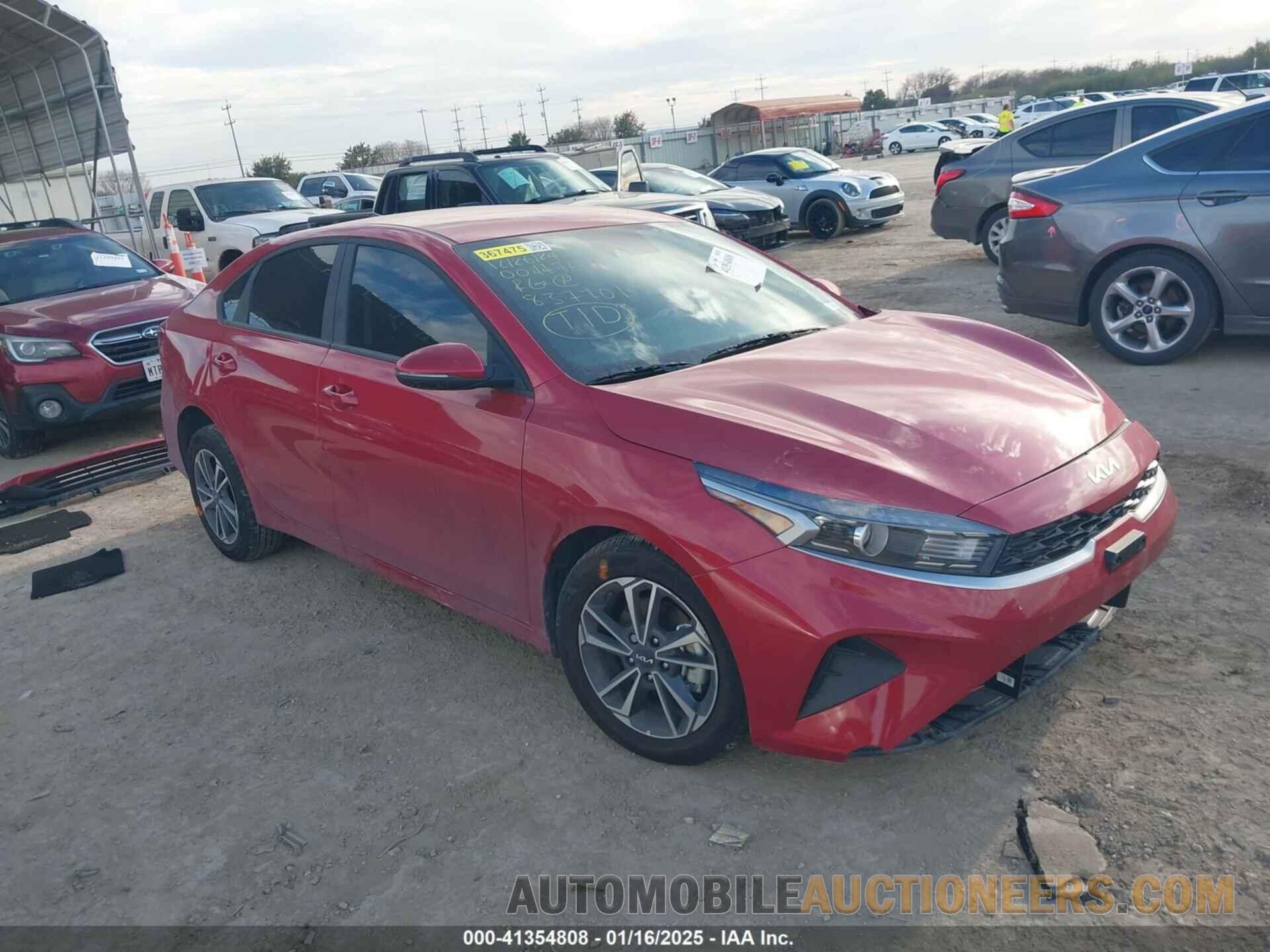 3KPF24AD3RE837701 KIA FORTE 2024