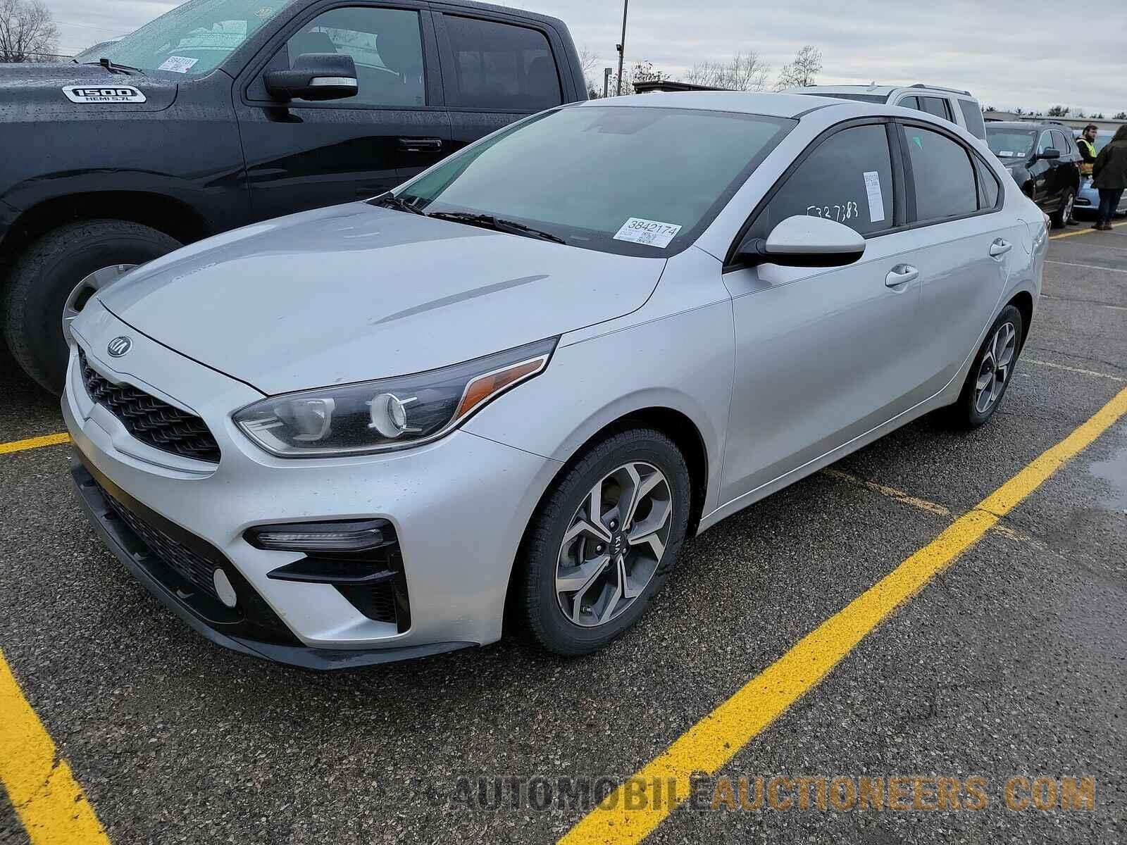 3KPF24AD4KE044929 Kia Forte 2019