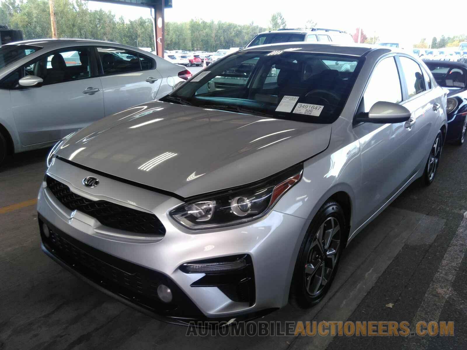 3KPF24AD4ME267233 Kia Forte 2021