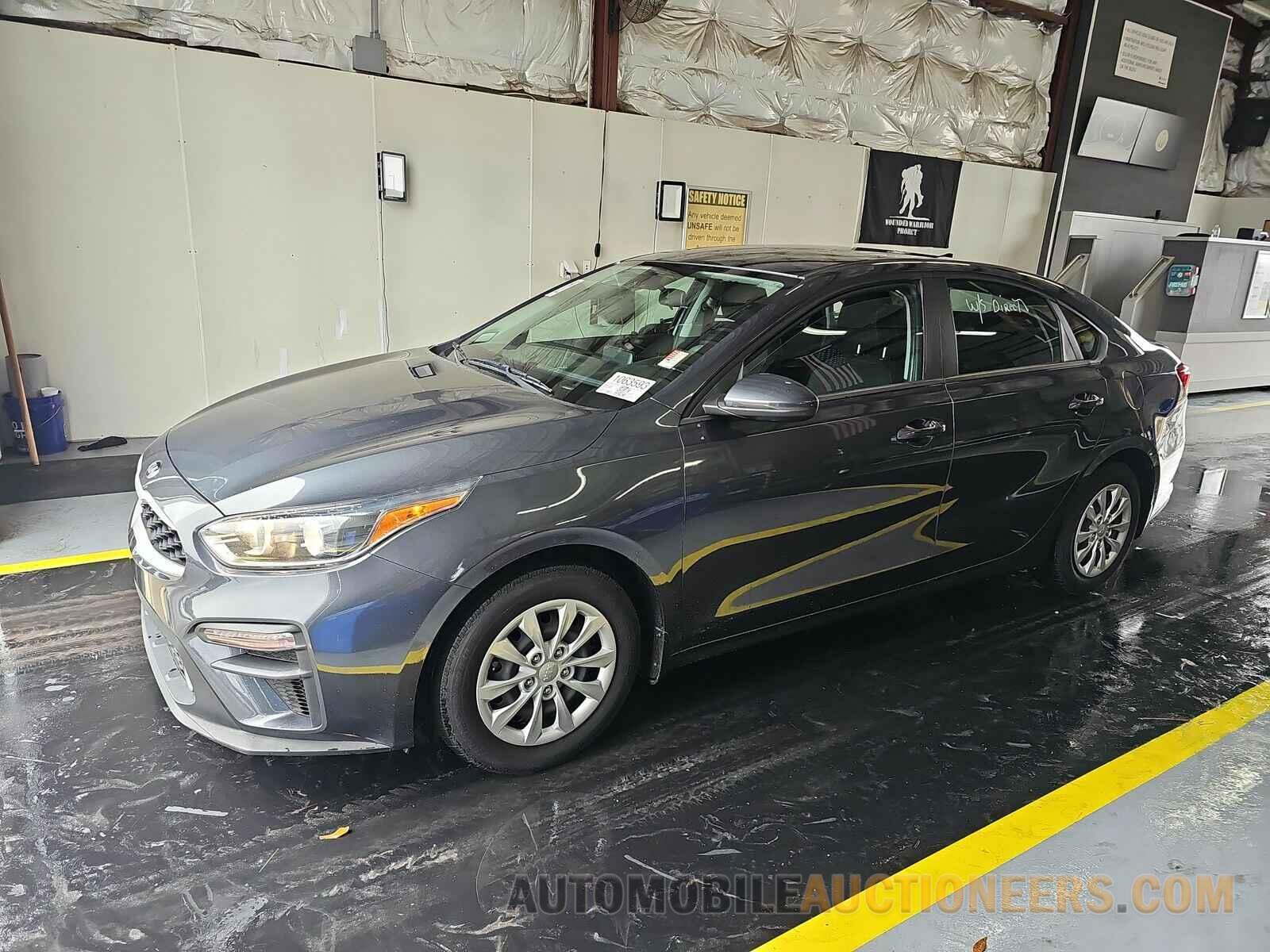 3KPF24AD4ME277373 Kia Forte 2021