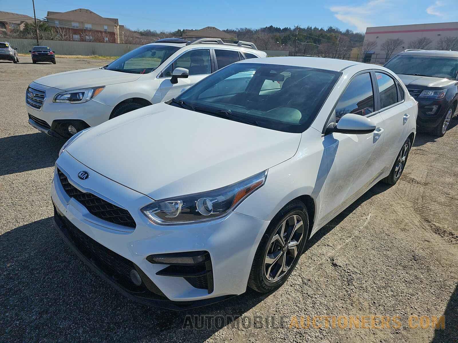 3KPF24AD4ME288941 Kia Forte 2021