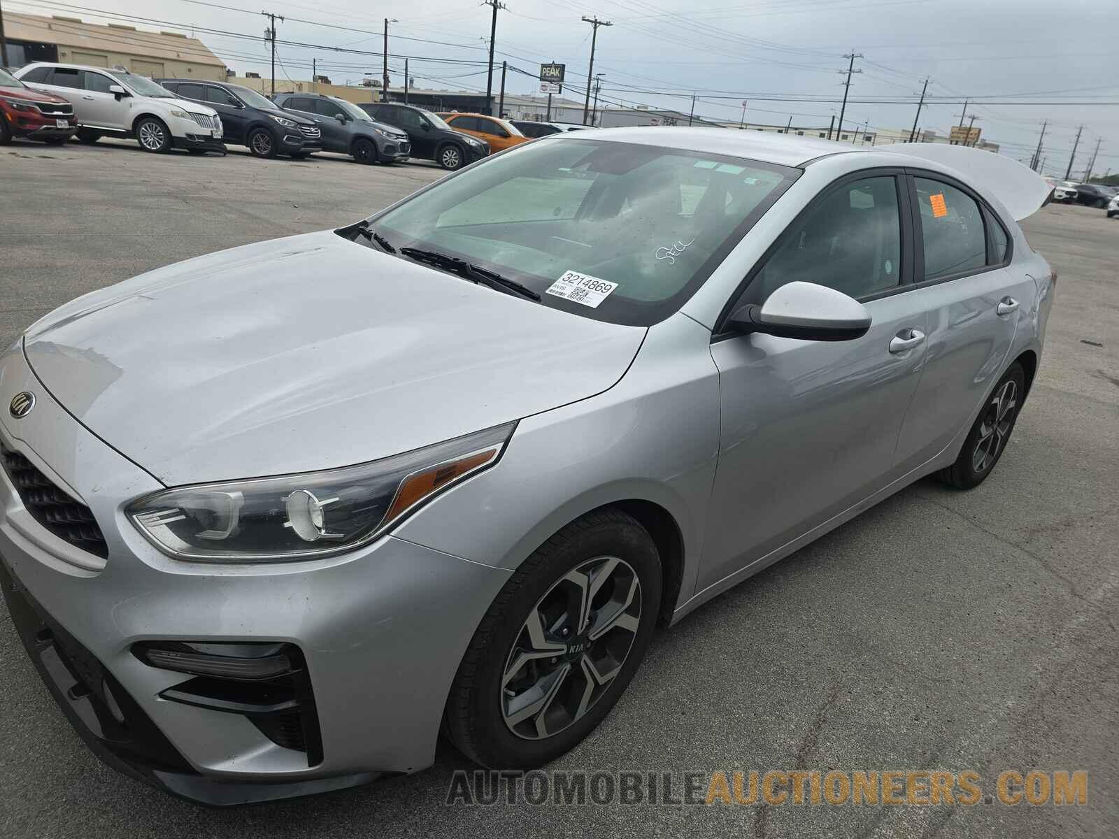 3KPF24AD4ME305799 Kia Forte 2021