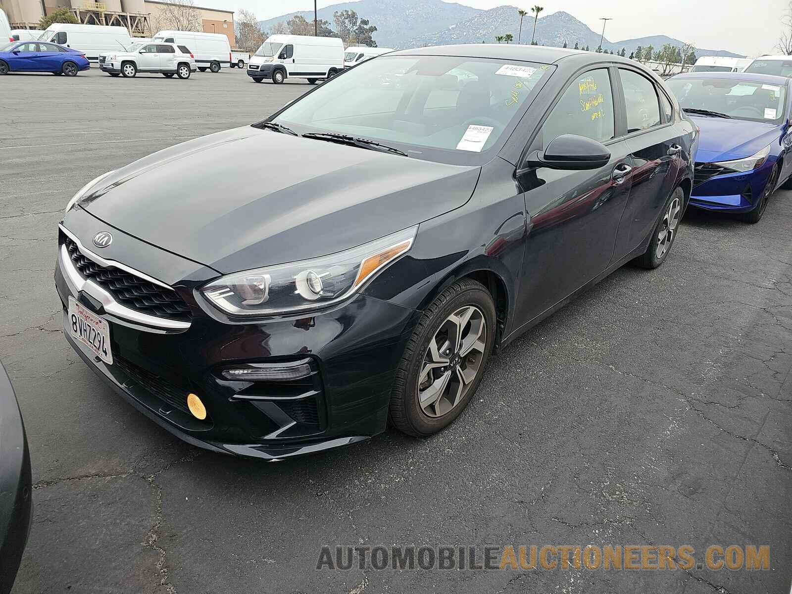 3KPF24AD4ME307536 Kia Forte 2021