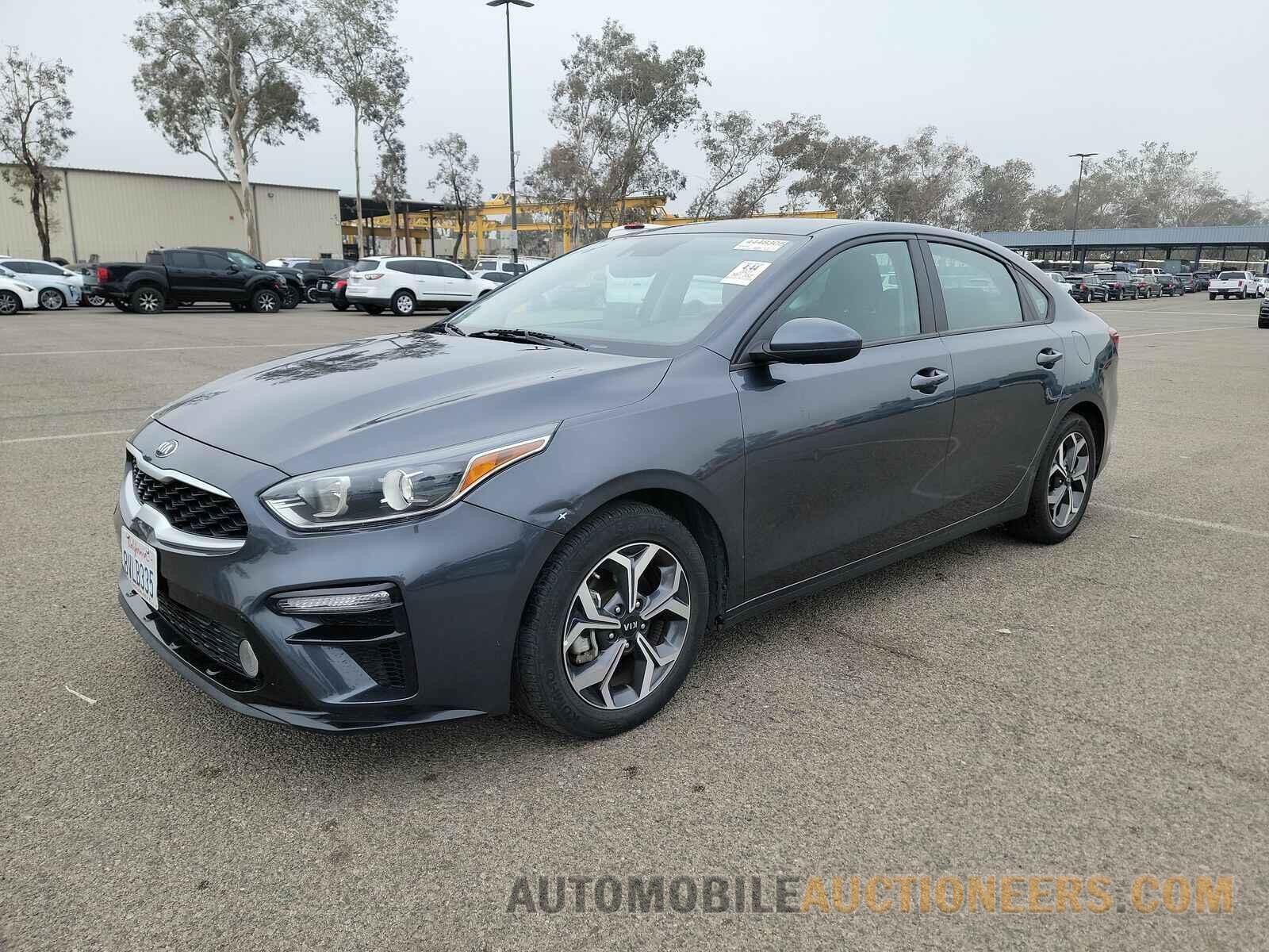 3KPF24AD4ME316916 Kia Forte 2021