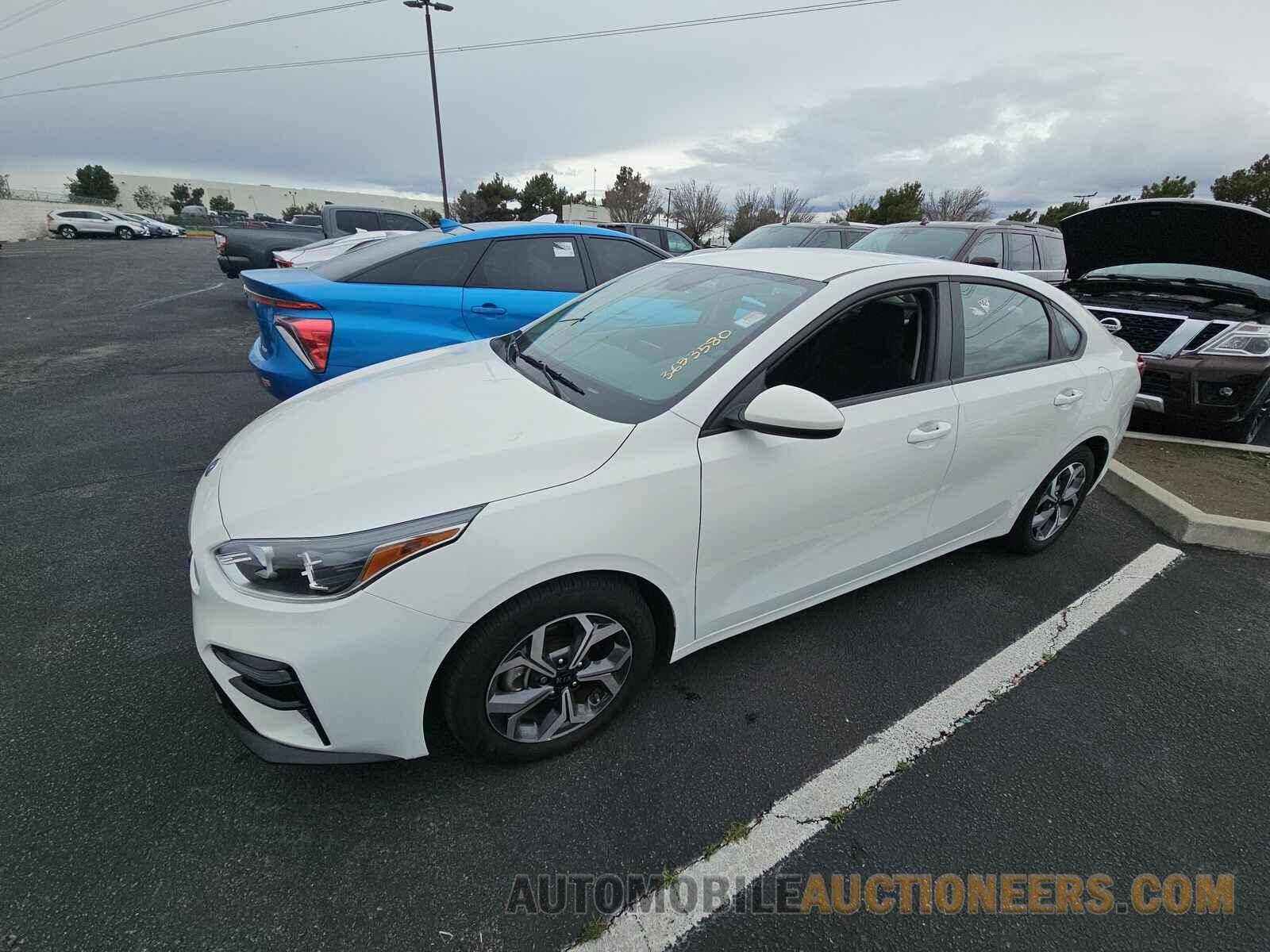 3KPF24AD4ME407443 Kia Forte 2021