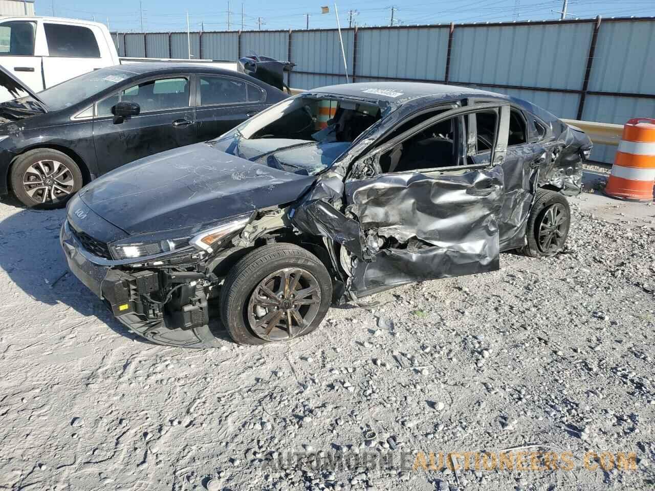 3KPF24AD4NE460158 KIA FORTE 2022