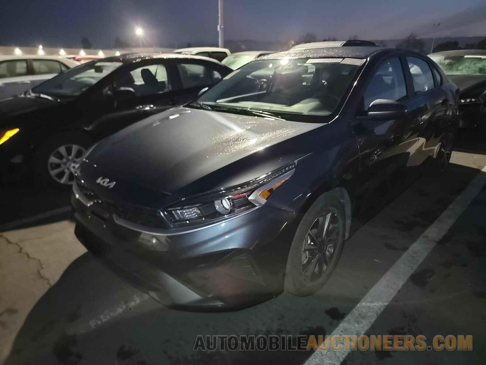 3KPF24AD4PE617318 Kia Forte 2023