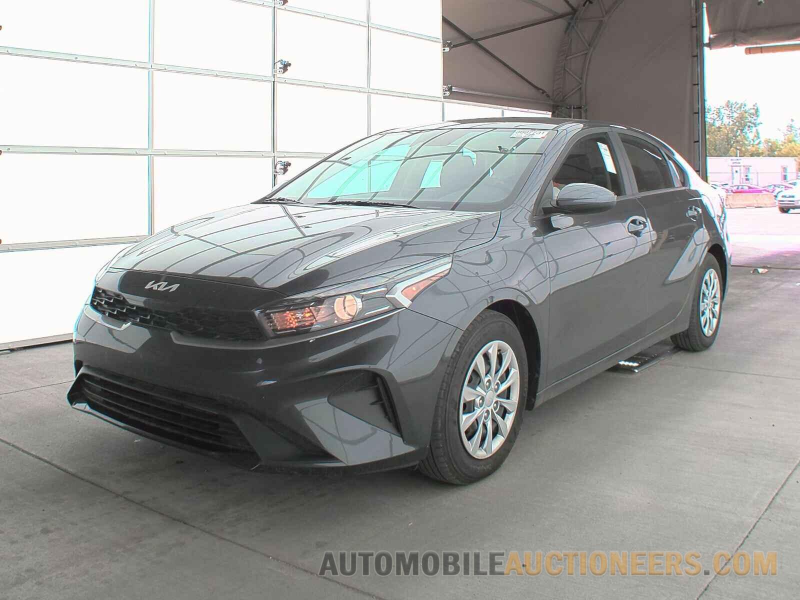 3KPF24AD4RE695682 Kia Forte 2024