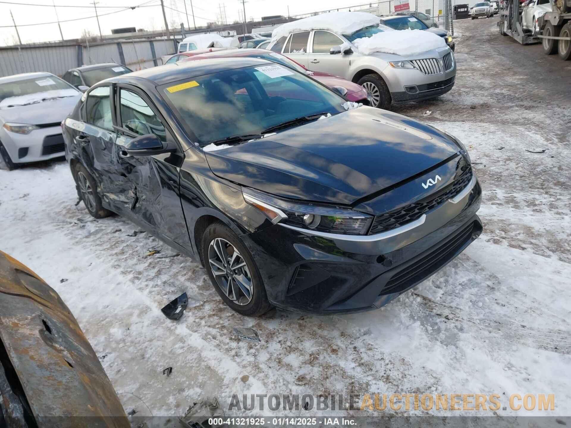 3KPF24AD4RE812015 KIA FORTE 2024