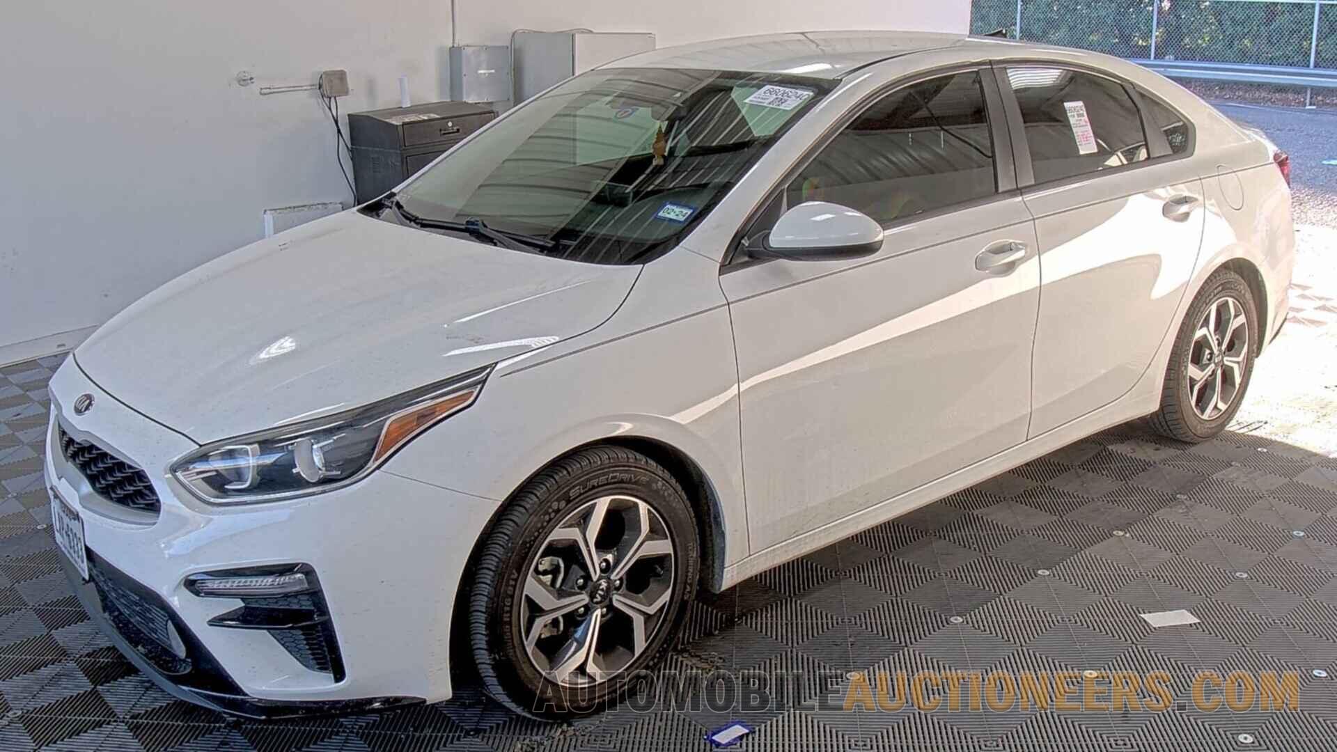 3KPF24AD5KE006741 Kia Forte 2019