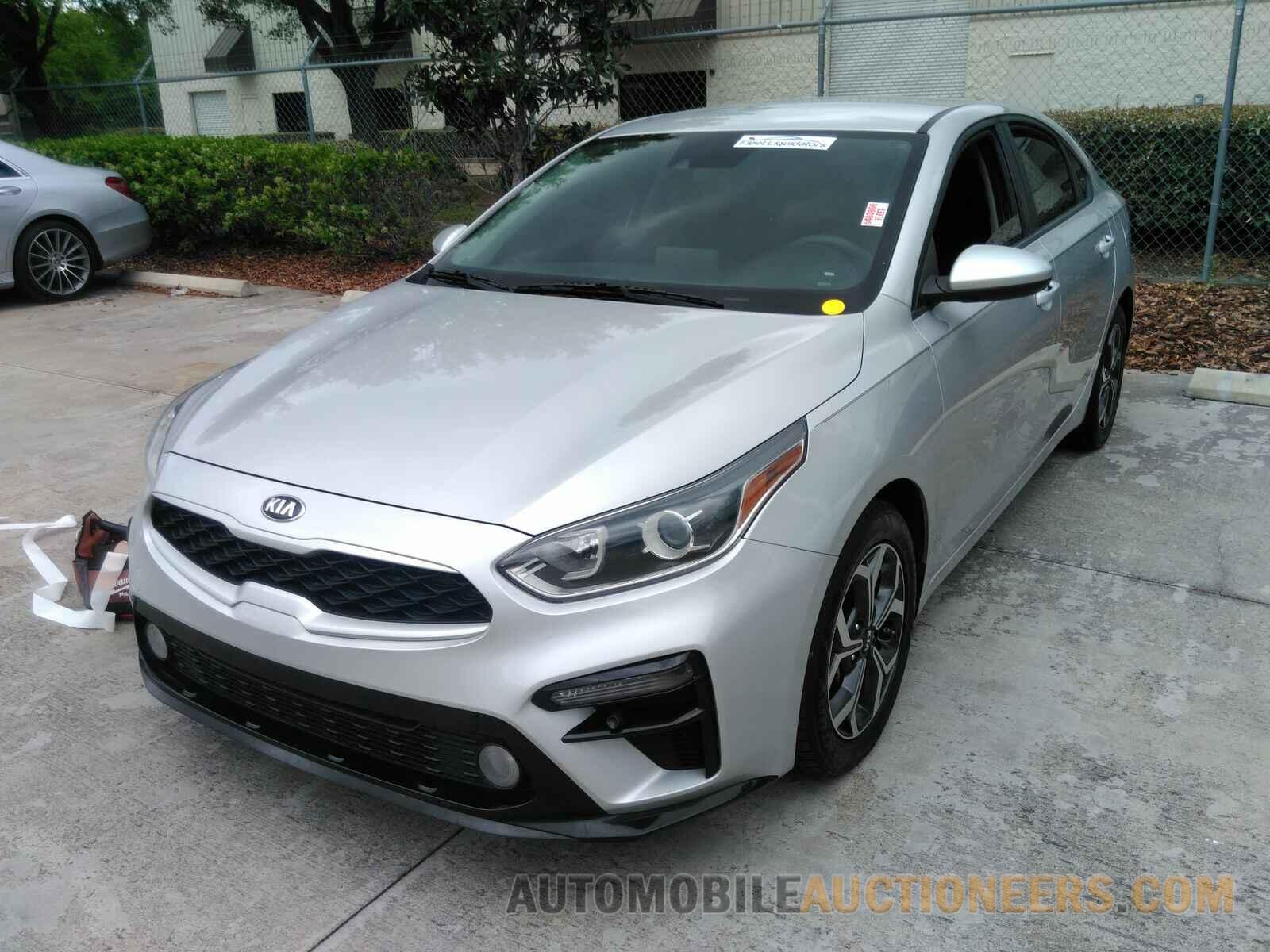 3KPF24AD5KE040520 Kia Forte 2019