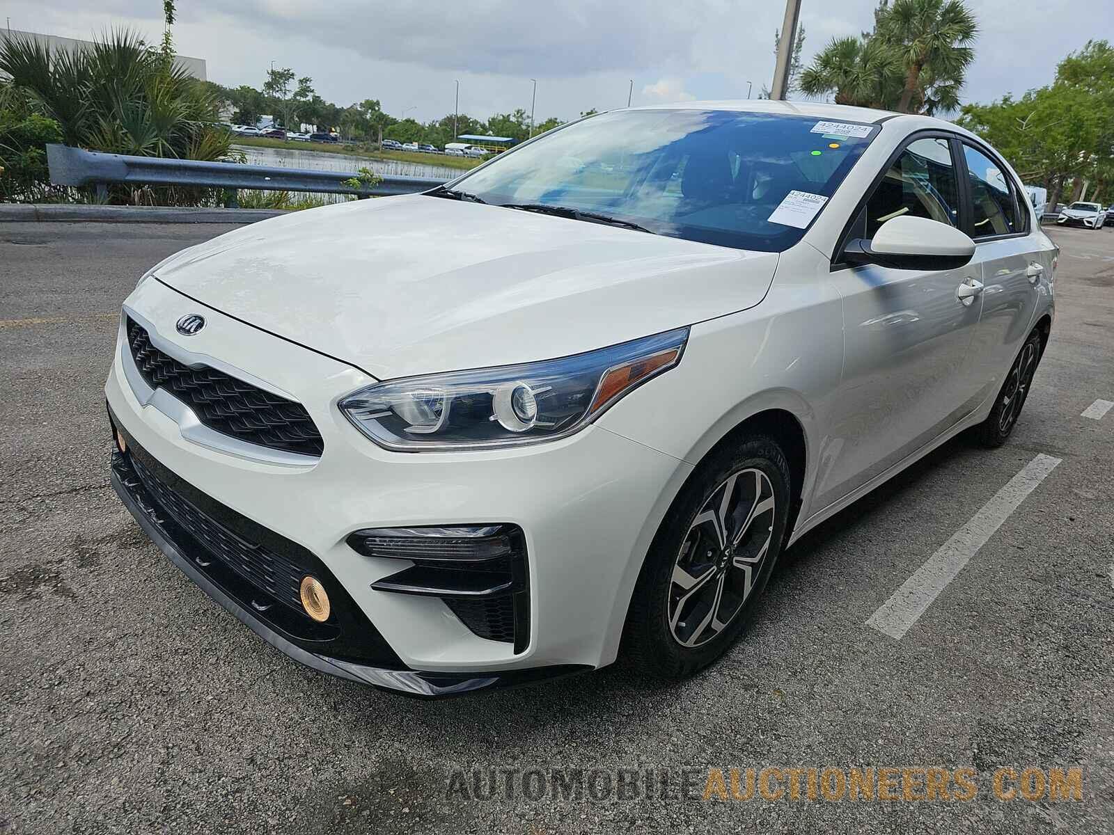 3KPF24AD5LE211977 Kia Forte 2020