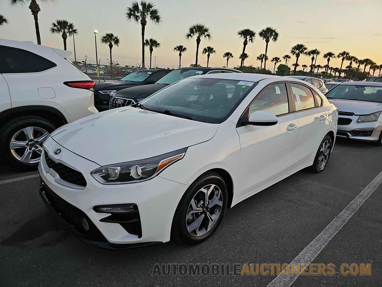 3KPF24AD5ME363288 Kia Forte 2021