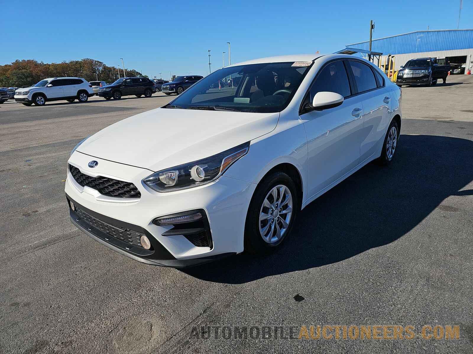 3KPF24AD5ME374341 Kia Forte 2021