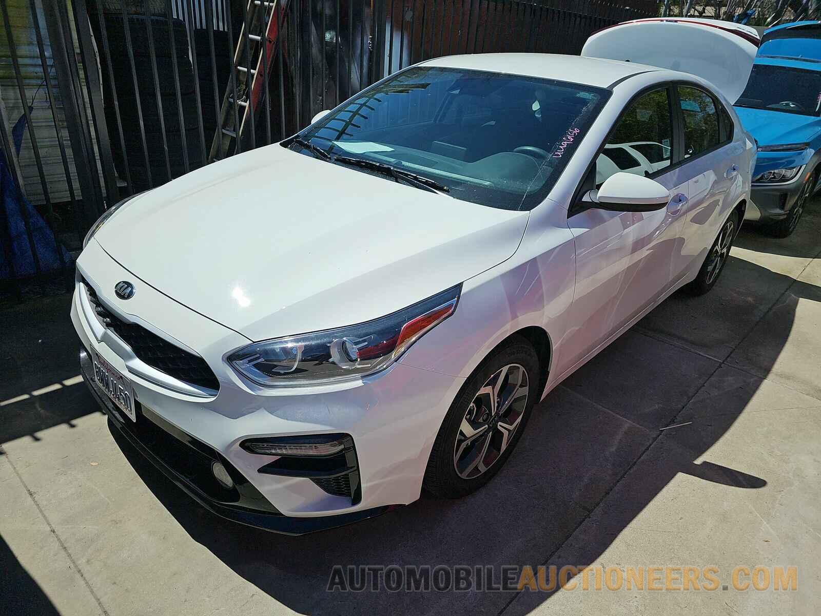 3KPF24AD5ME374954 Kia Forte 2021