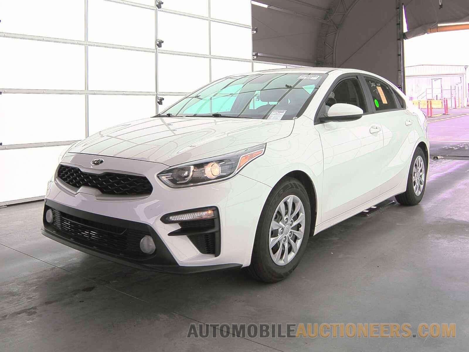 3KPF24AD5ME402817 Kia Forte 2021