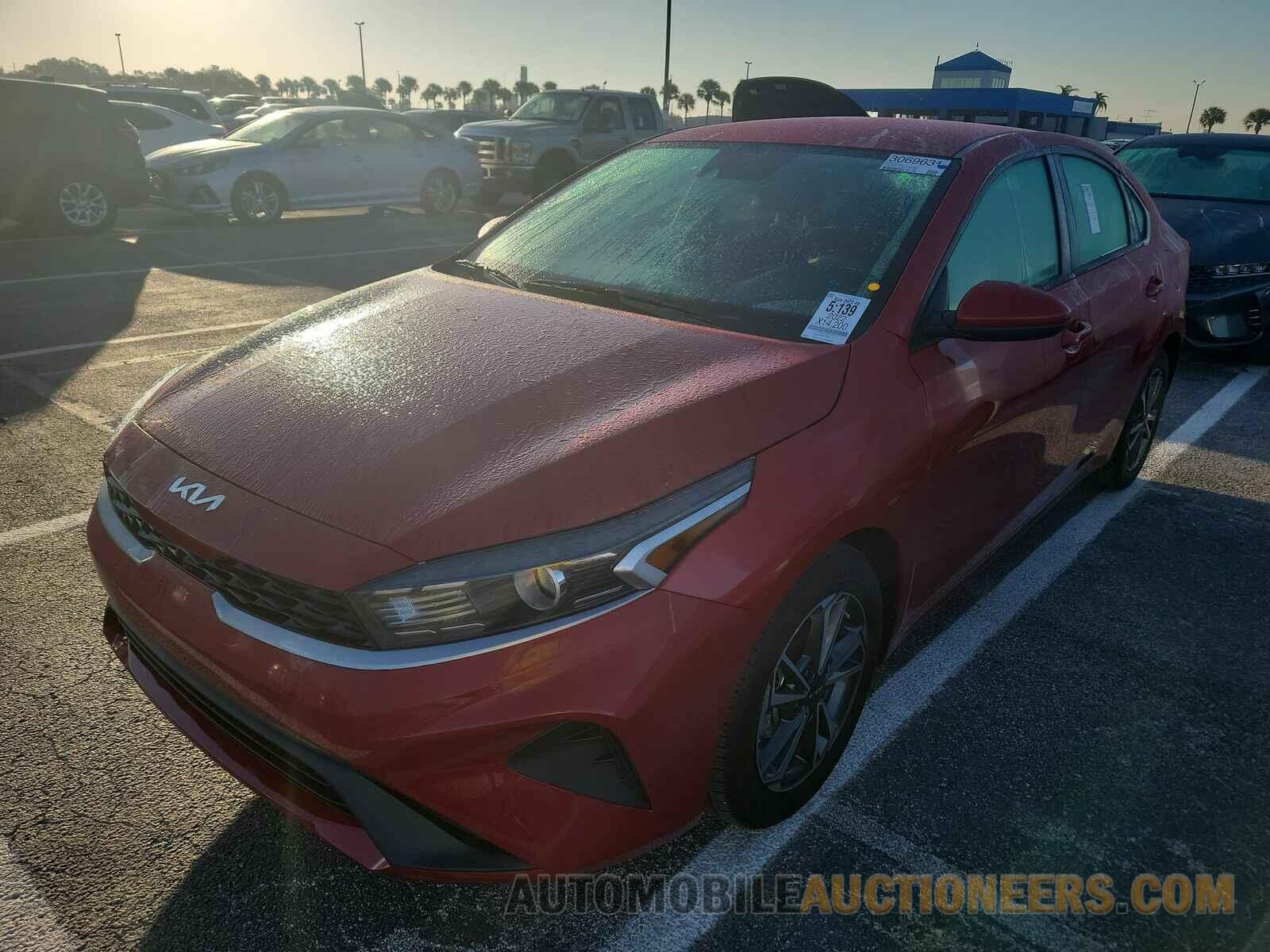 3KPF24AD5NE432725 Kia Forte 2022