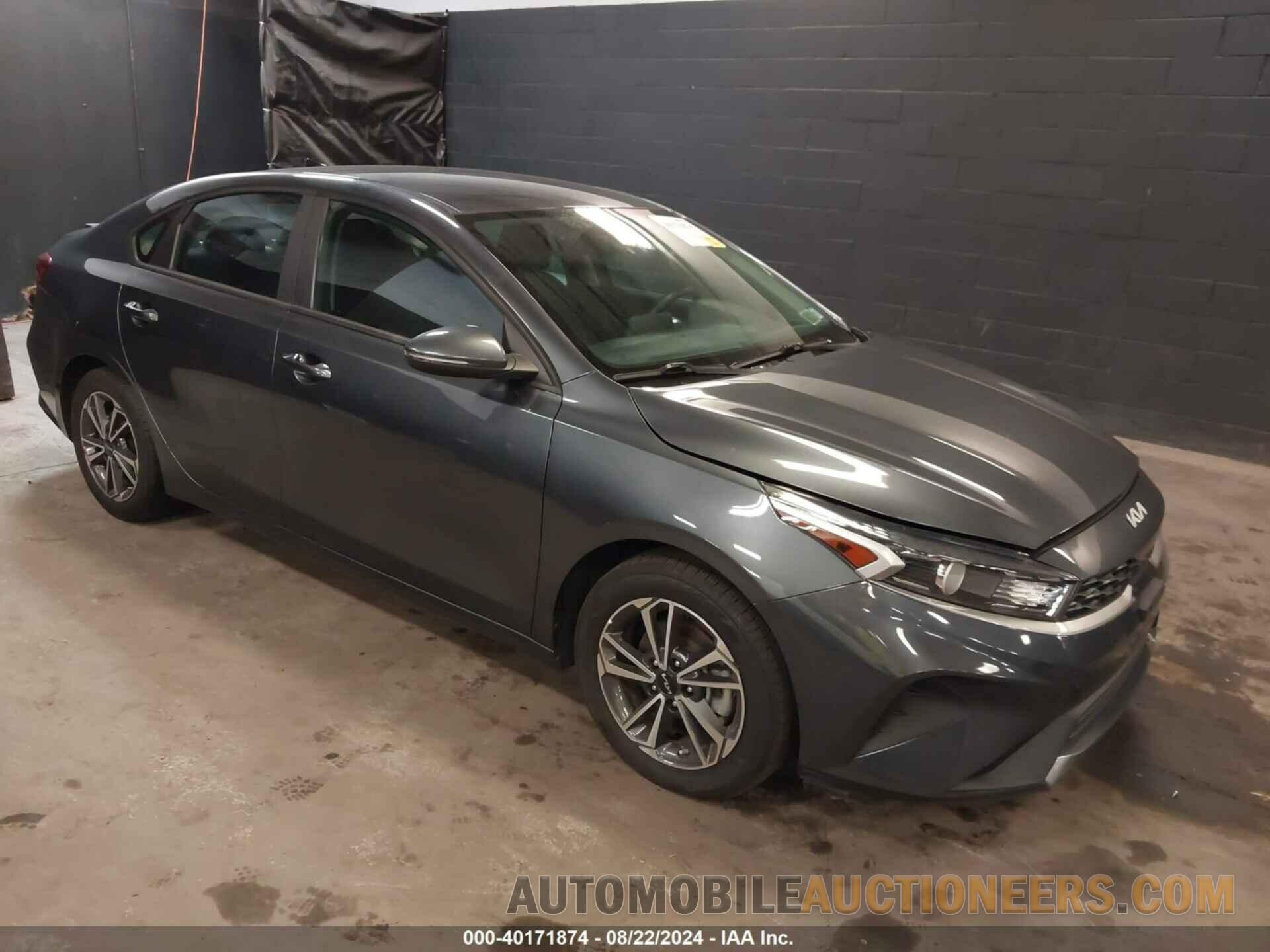 3KPF24AD5NE471461 KIA FORTE 2022