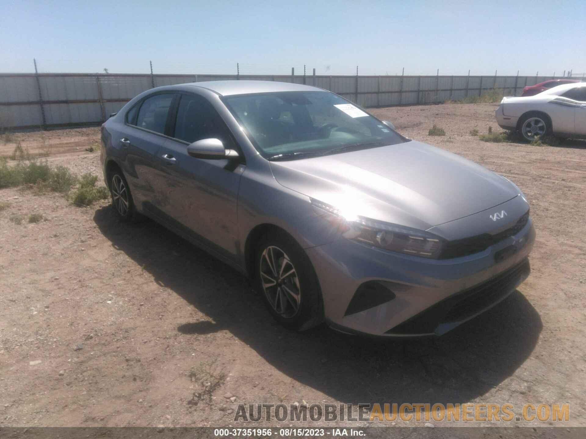 3KPF24AD5NE482069 KIA FORTE 2022