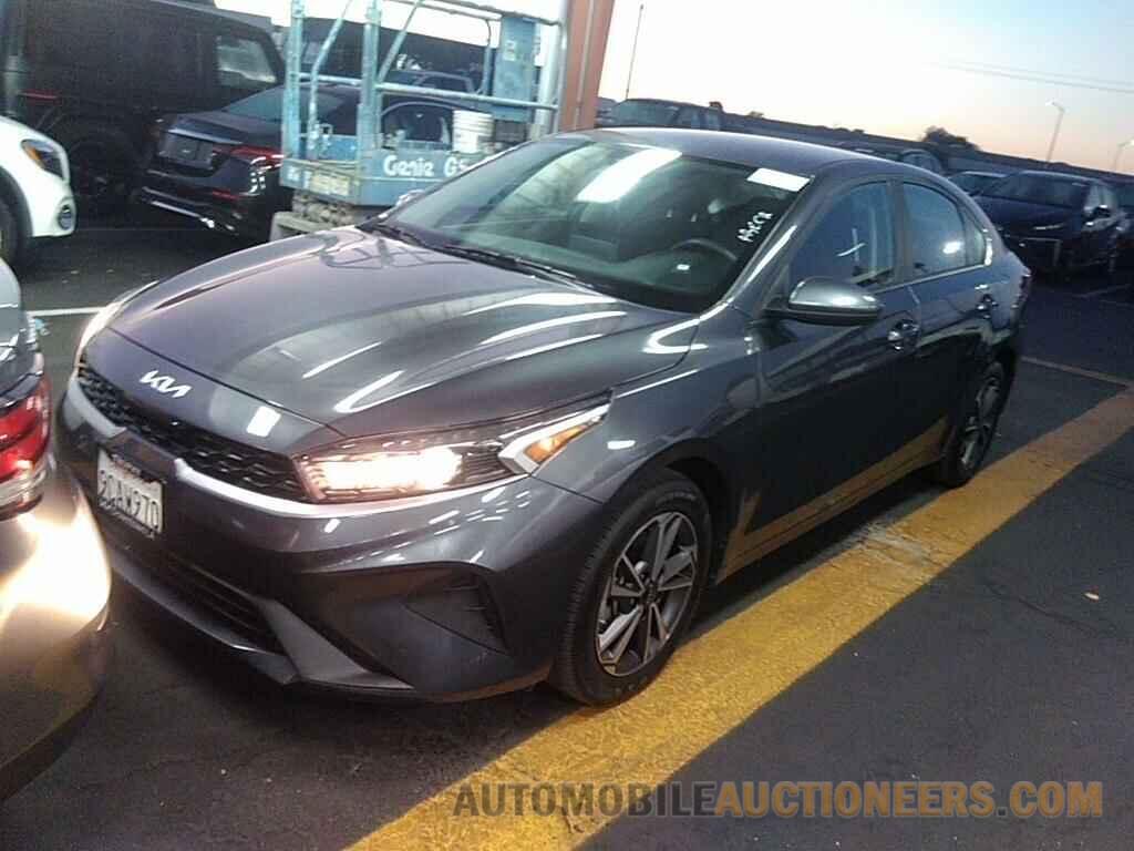 3KPF24AD5NE501462 Kia Forte 2022