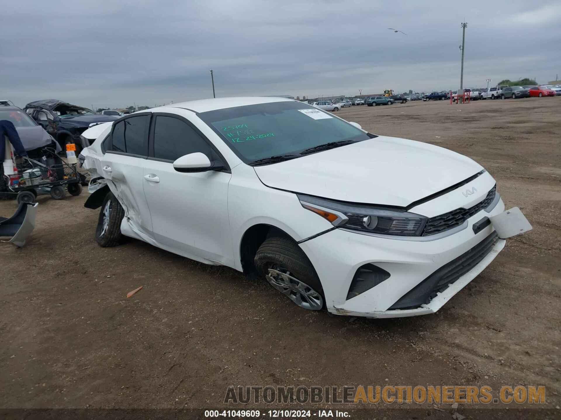 3KPF24AD5RE827588 KIA FORTE 2024