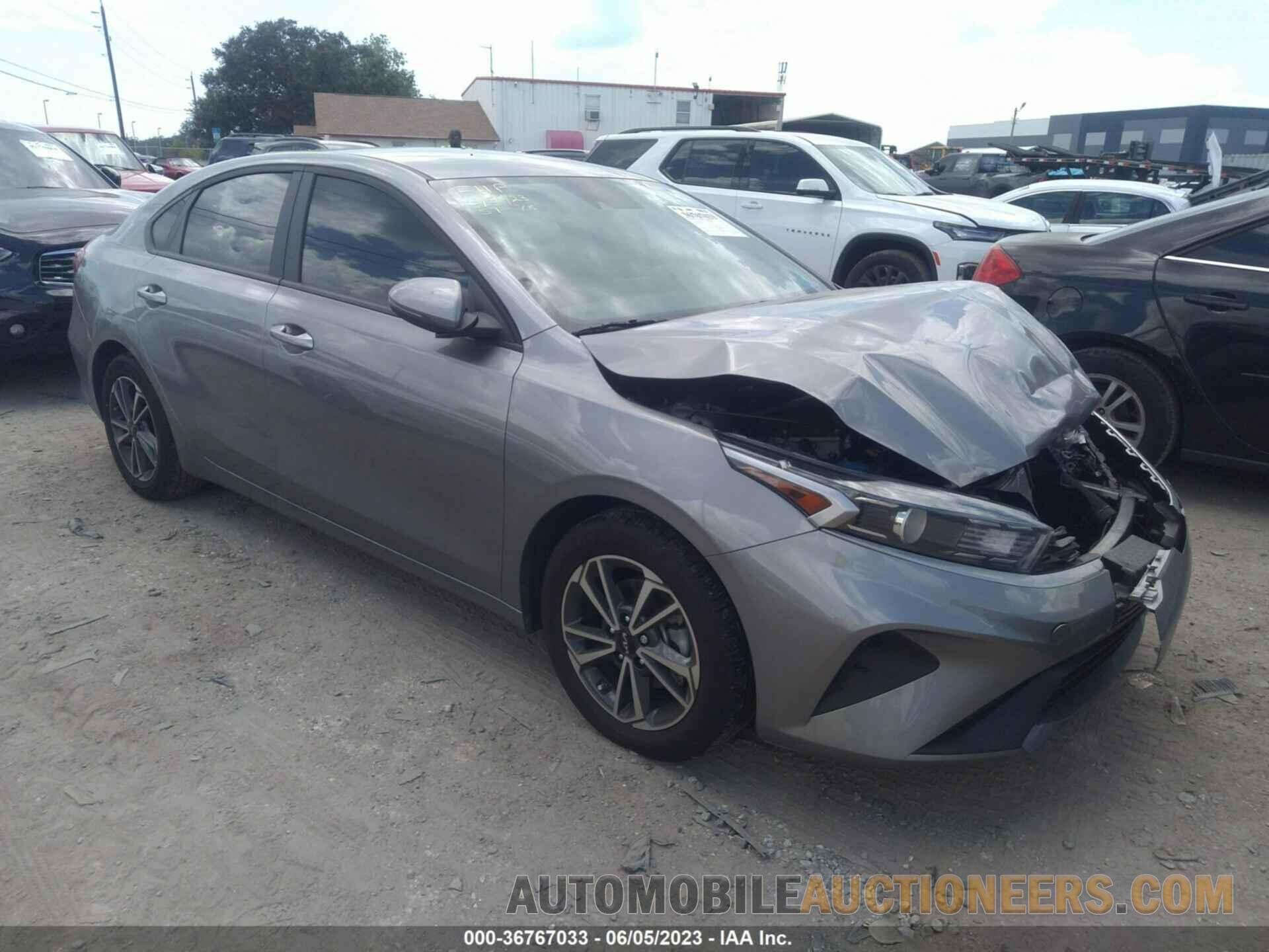 3KPF24AD6NE483425 KIA FORTE 2022