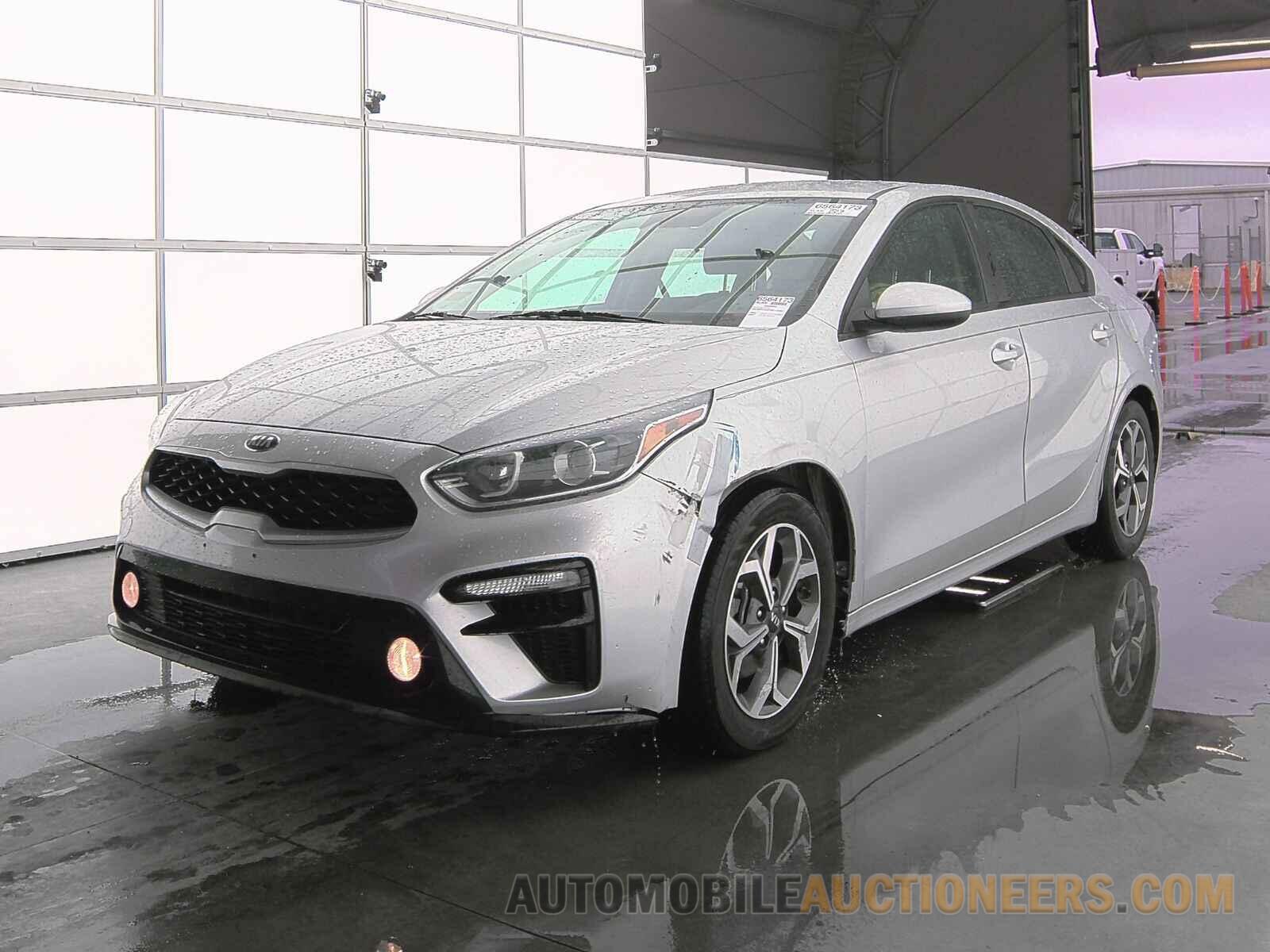 3KPF24AD7KE107084 Kia Forte 2019