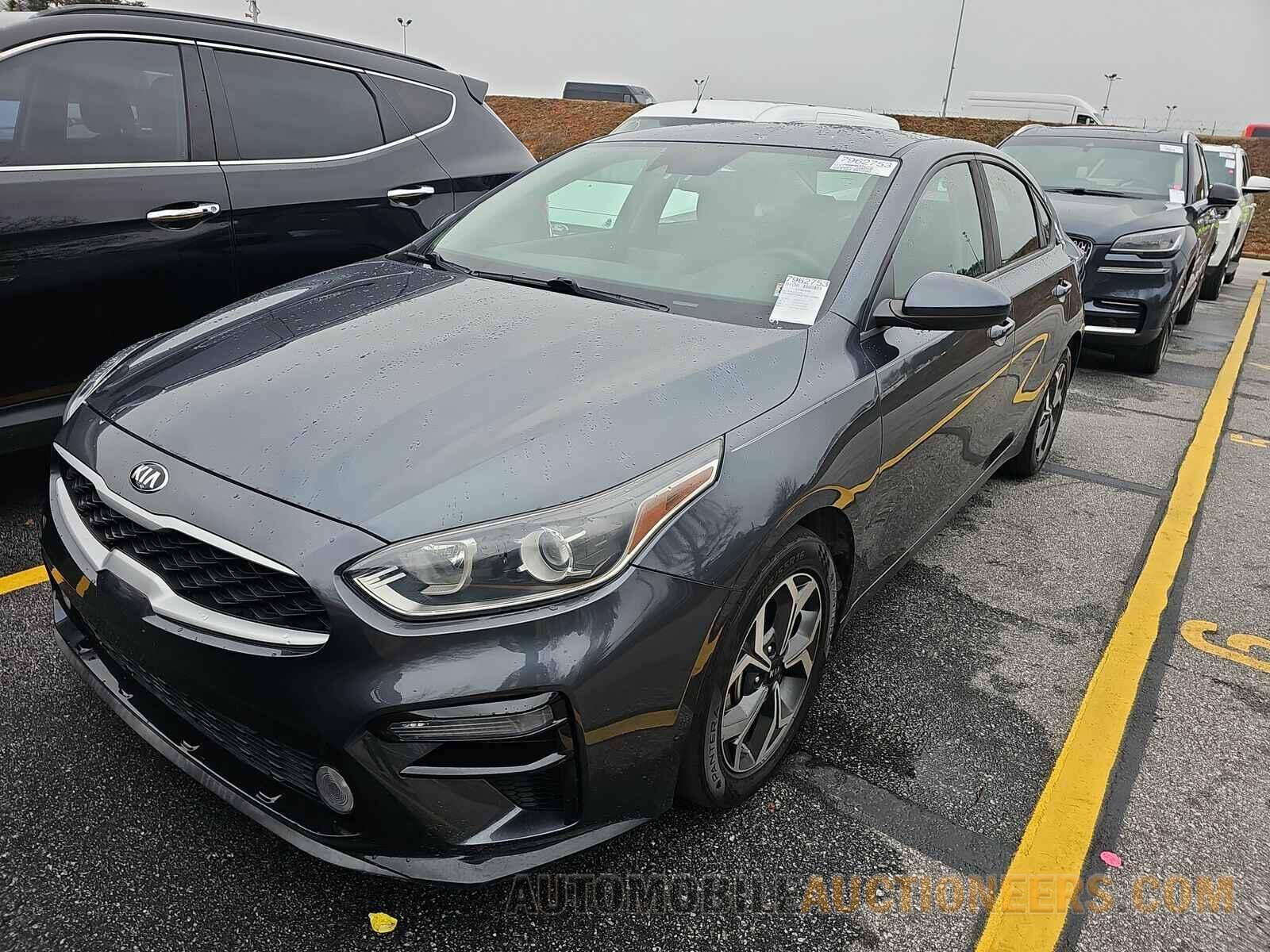 3KPF24AD7KE122992 Kia Forte 2019